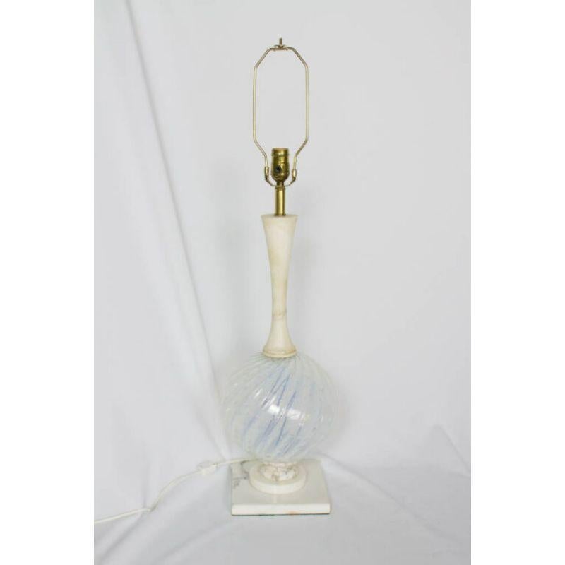 Lampe de table en verre de Murano et albâtre du milieu du siècle dernier en vente 1