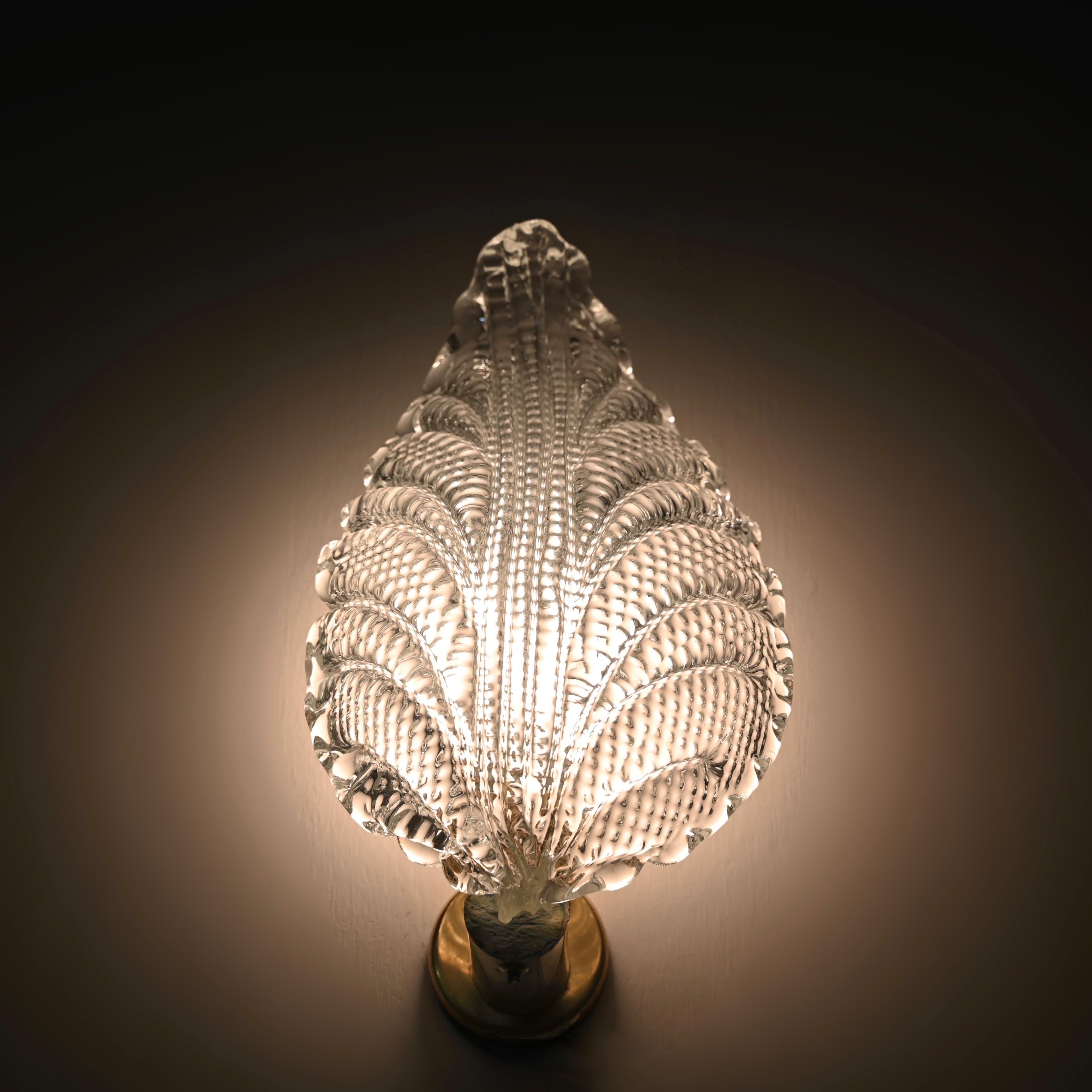 Wandleuchter aus Muranoglas und Messingblättern von Barovier, Italien 1950er Jahre im Angebot 5