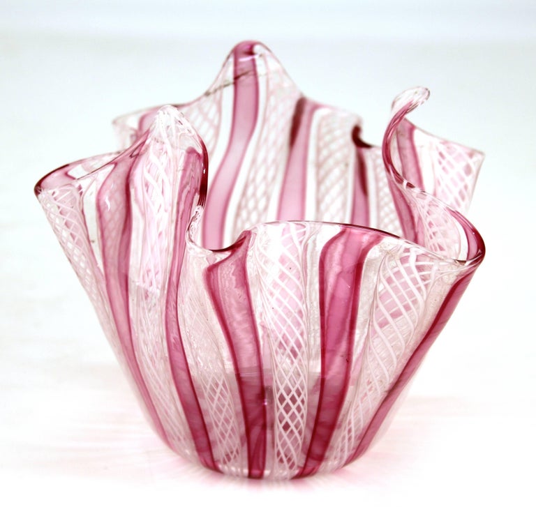 Midcentury Murano Glass Handkerchief Vase in Pink and White at 1stDibs murano handkerchief