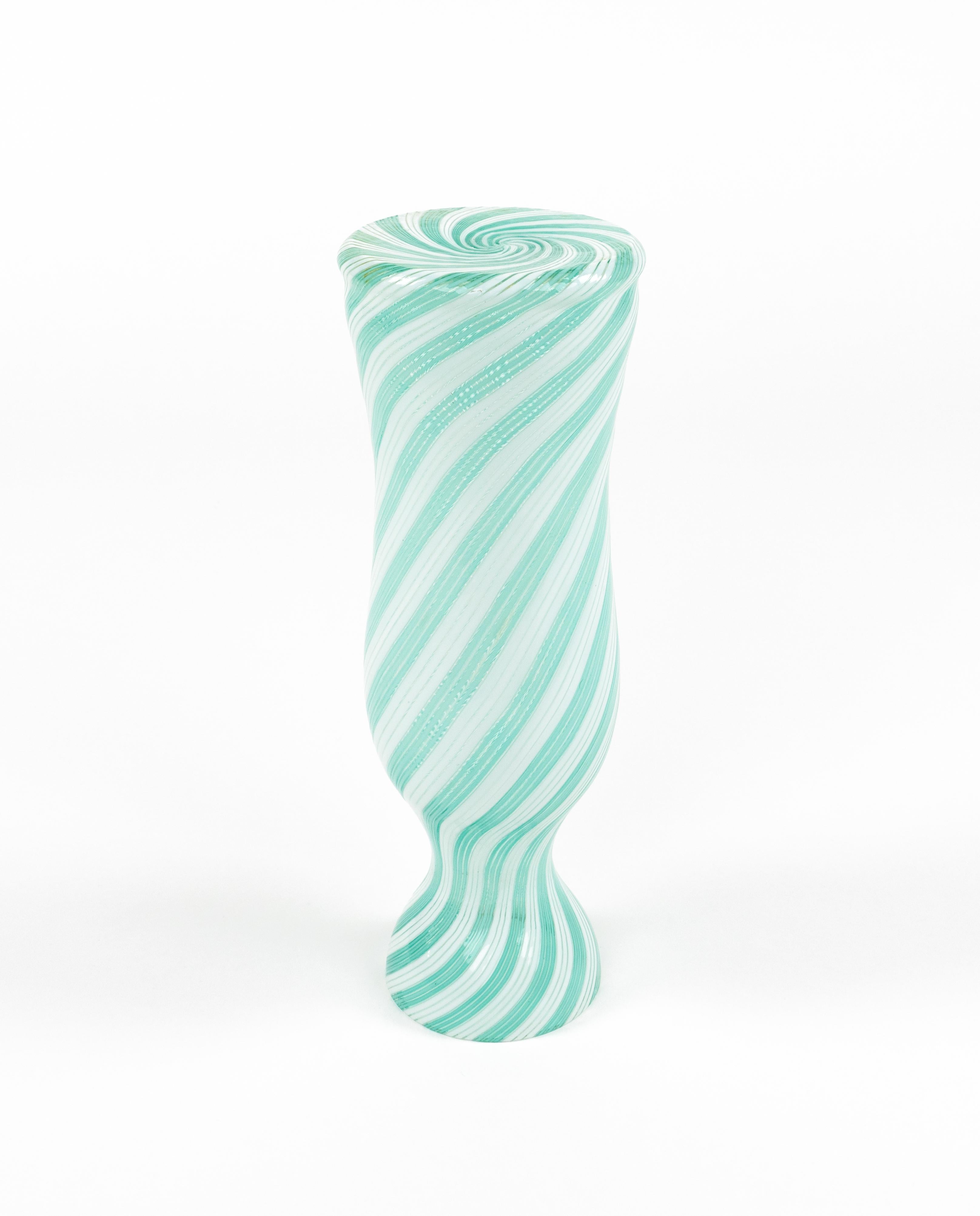 Midcentury Murano Glass Vase by Dino Martens for Aureliano Toso, Italy 1950s For Sale 10