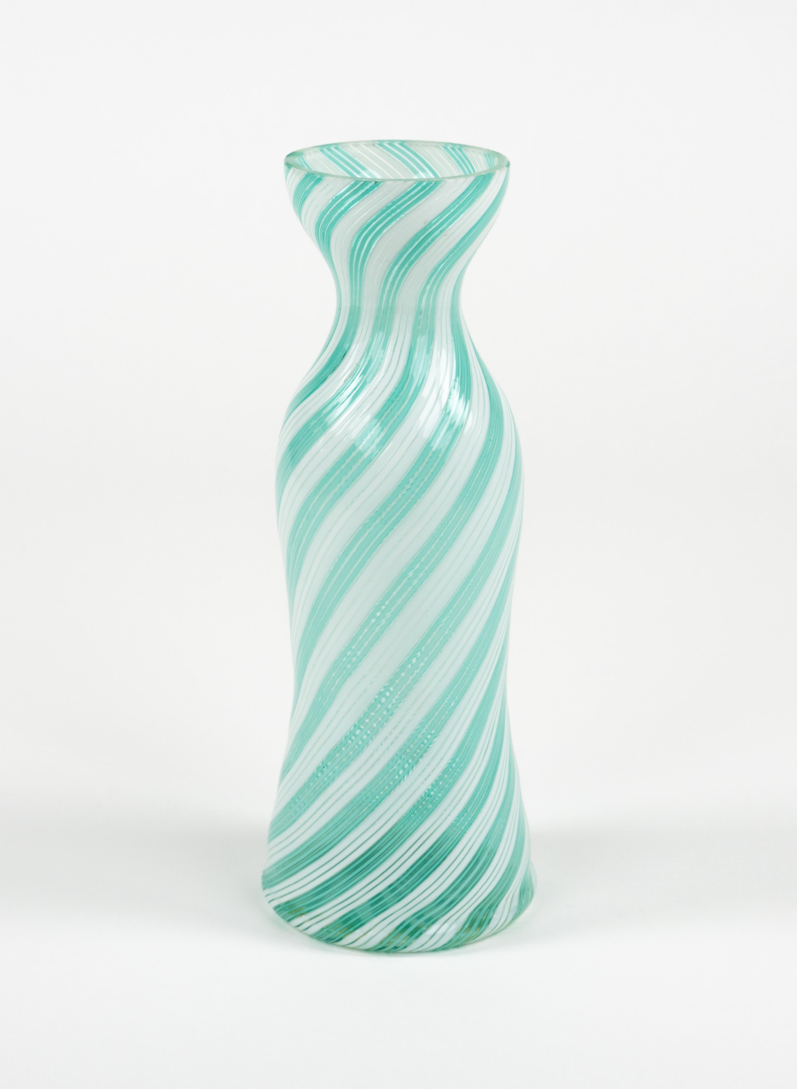 Midcentury Murano Glass Vase by Dino Martens for Aureliano Toso, Italy 1950s For Sale 2