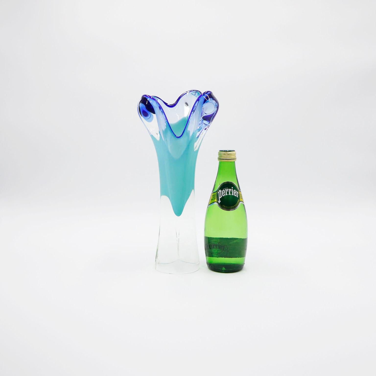 Murano-Glasvase aus der Jahrhundertmitte (Italienisch) im Angebot