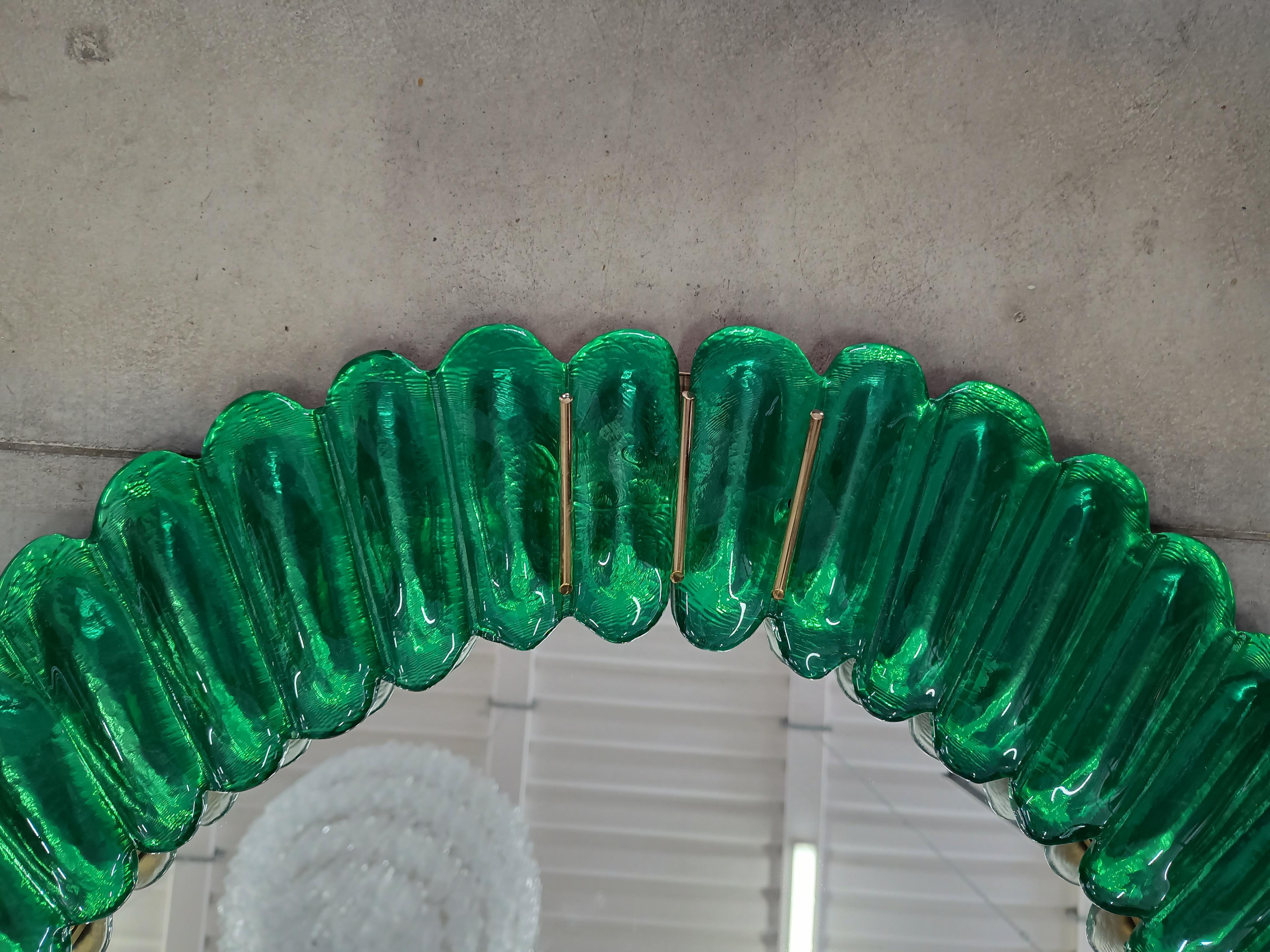 Midcentury Murano Oval Emerald Art Glass and Brass Italian Wall Mirror, 2000 For Sale 3
