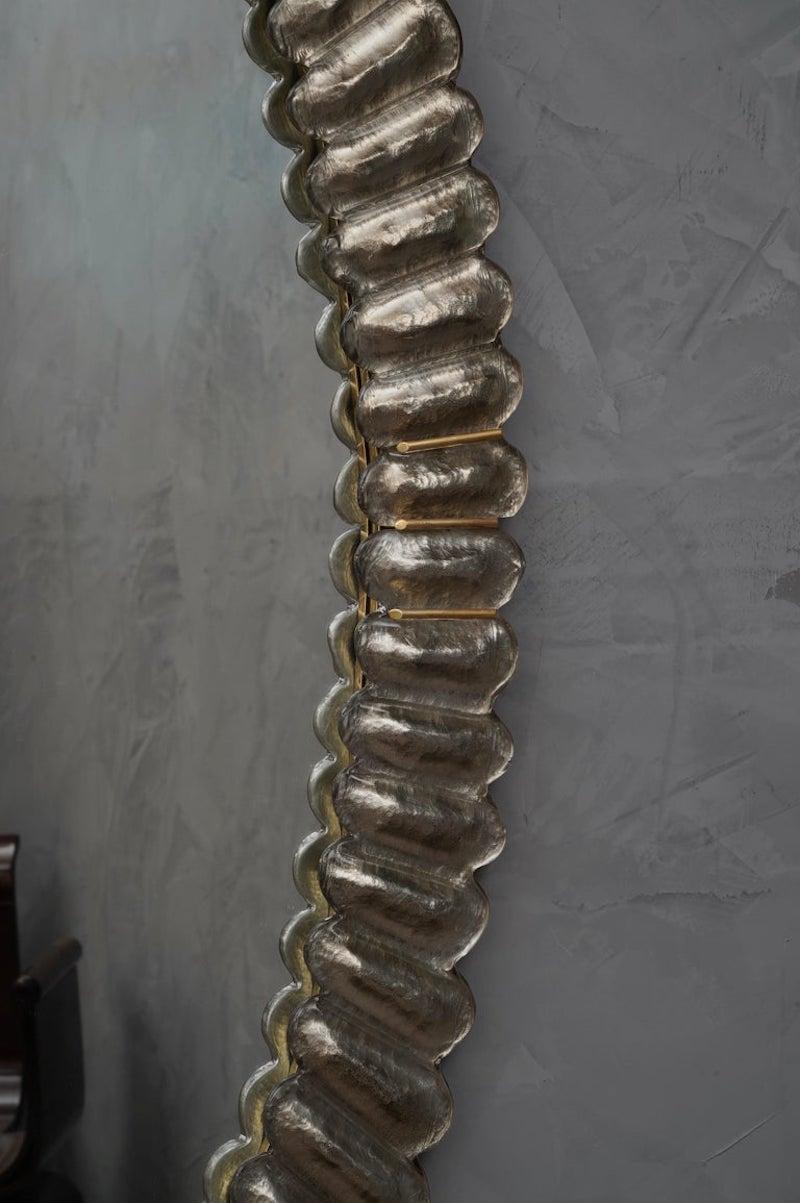 Ottone Specchio da parete ovale in vetro artistico e ottone di Murano del 2020 in vendita