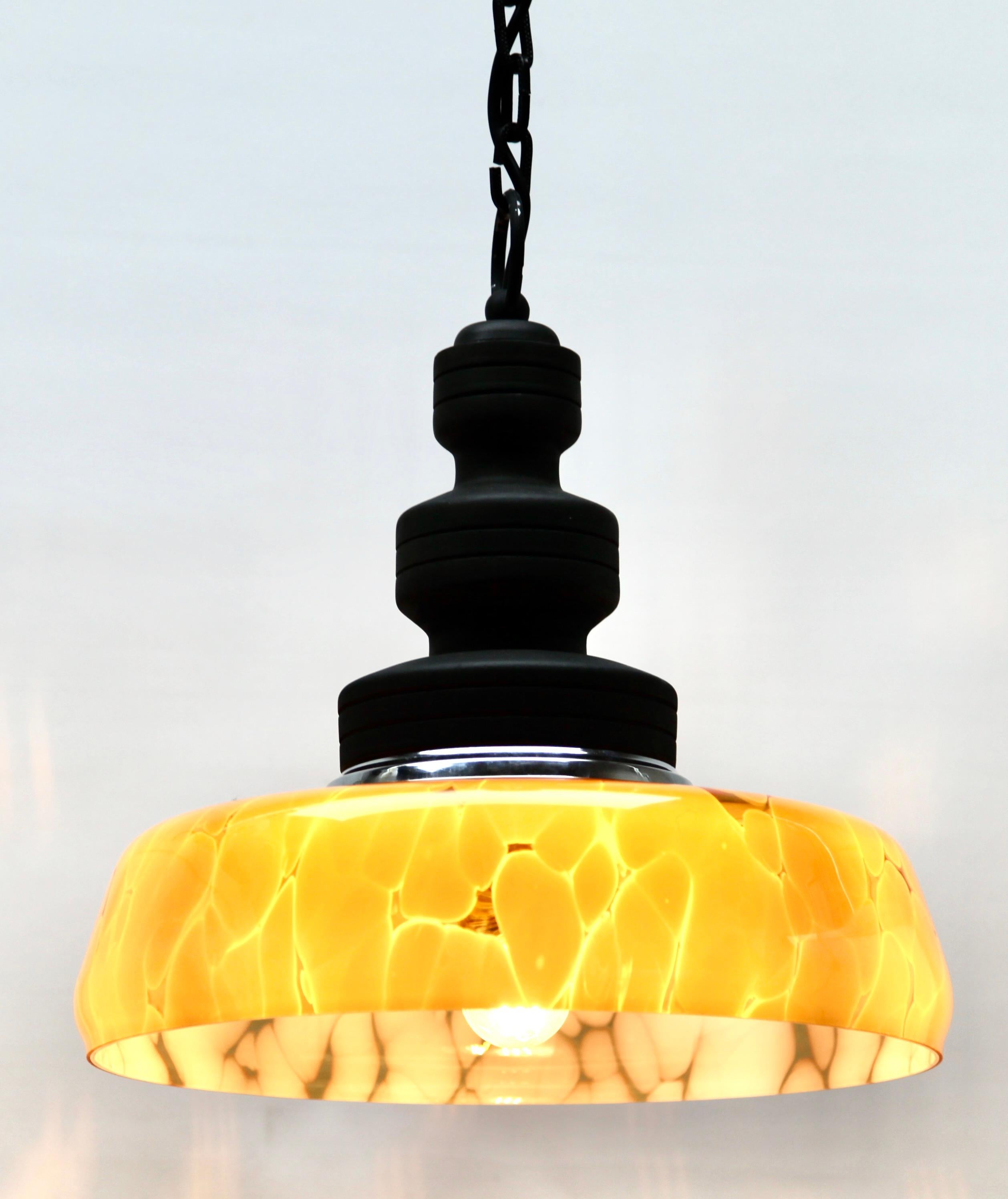 Midcentury Murano Pendant Light, Glass Shade in Various Colors  In Good Condition For Sale In Verviers, BE