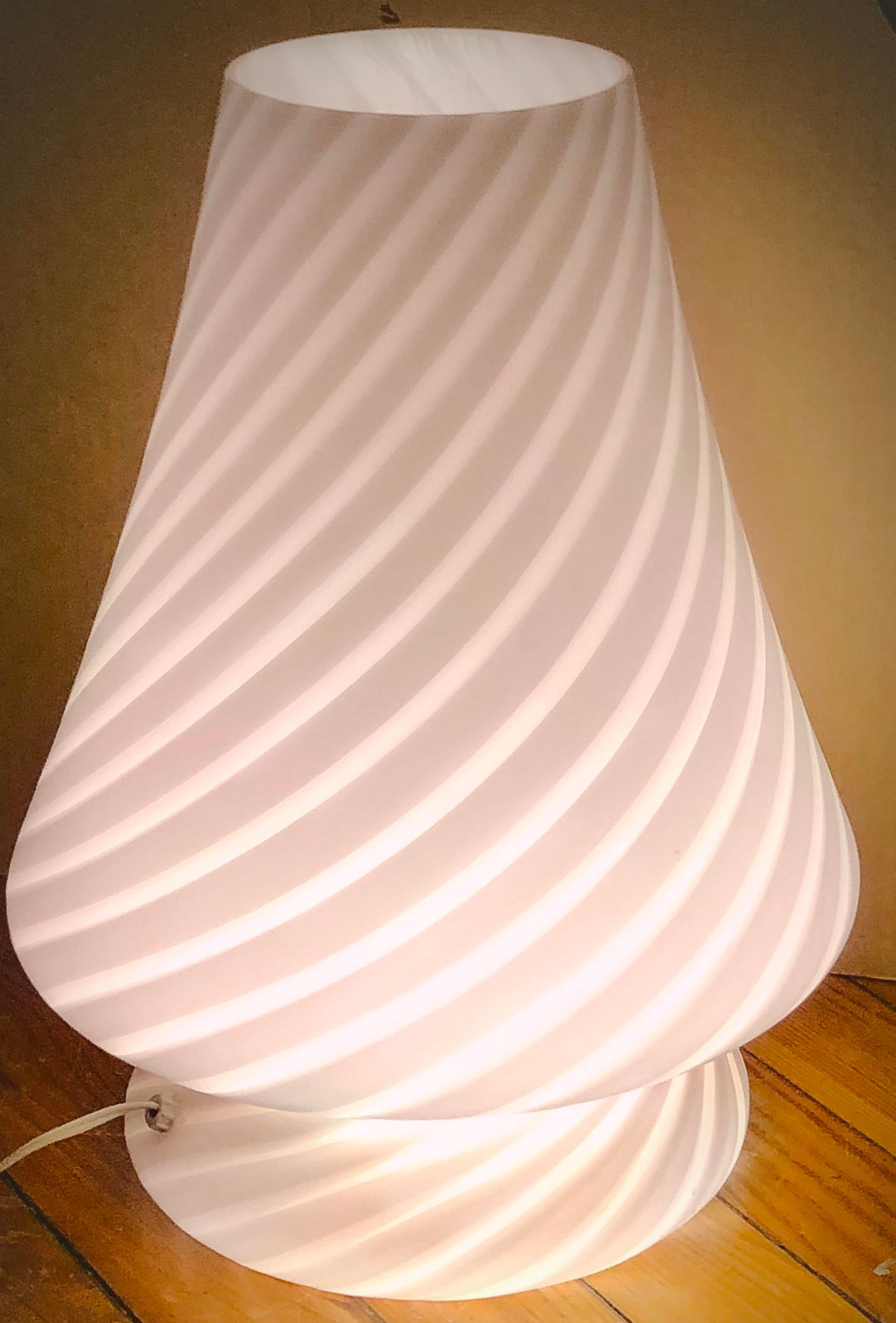 Midcentury Murano Vistosi Seguso Blown Art Glass Pink Lingham Table Lamp (Moderne der Mitte des Jahrhunderts)