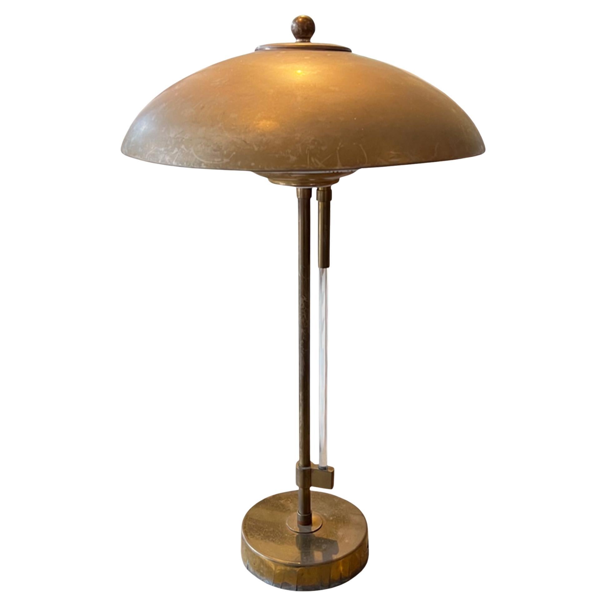 Midcentury Mutual Sunset Lamp Company Table Lamp With Lucite Pull On/Off Switch