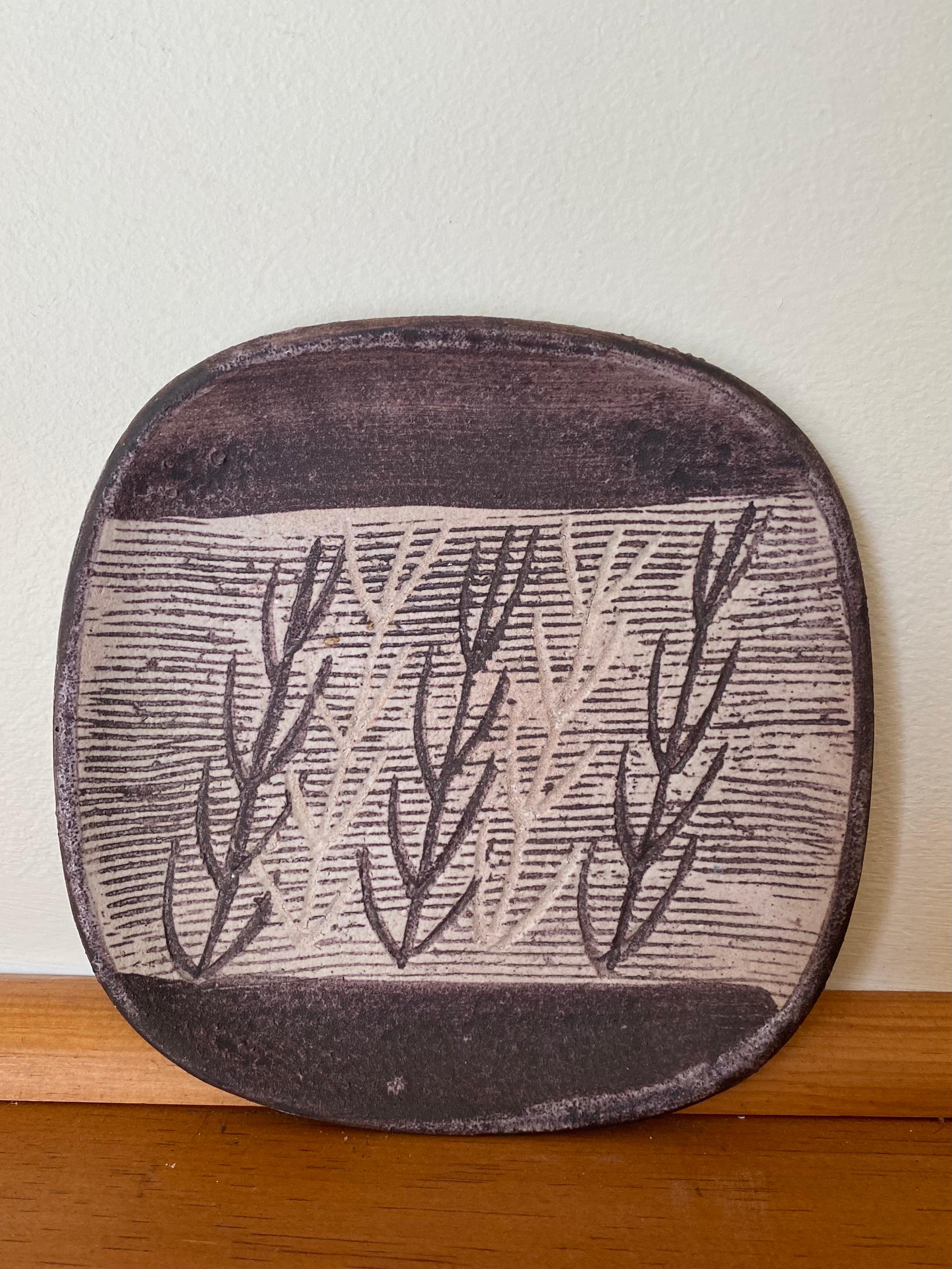 American Midcentury Nancy Wickham Boyd Stoneware Plate with Branch Design For Sale