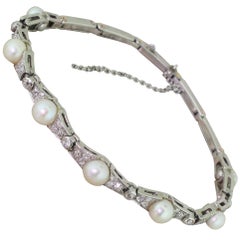 Vintage Midcentury Natural Saltwater Pearl and Diamond 18 Karat Gold Bracelet