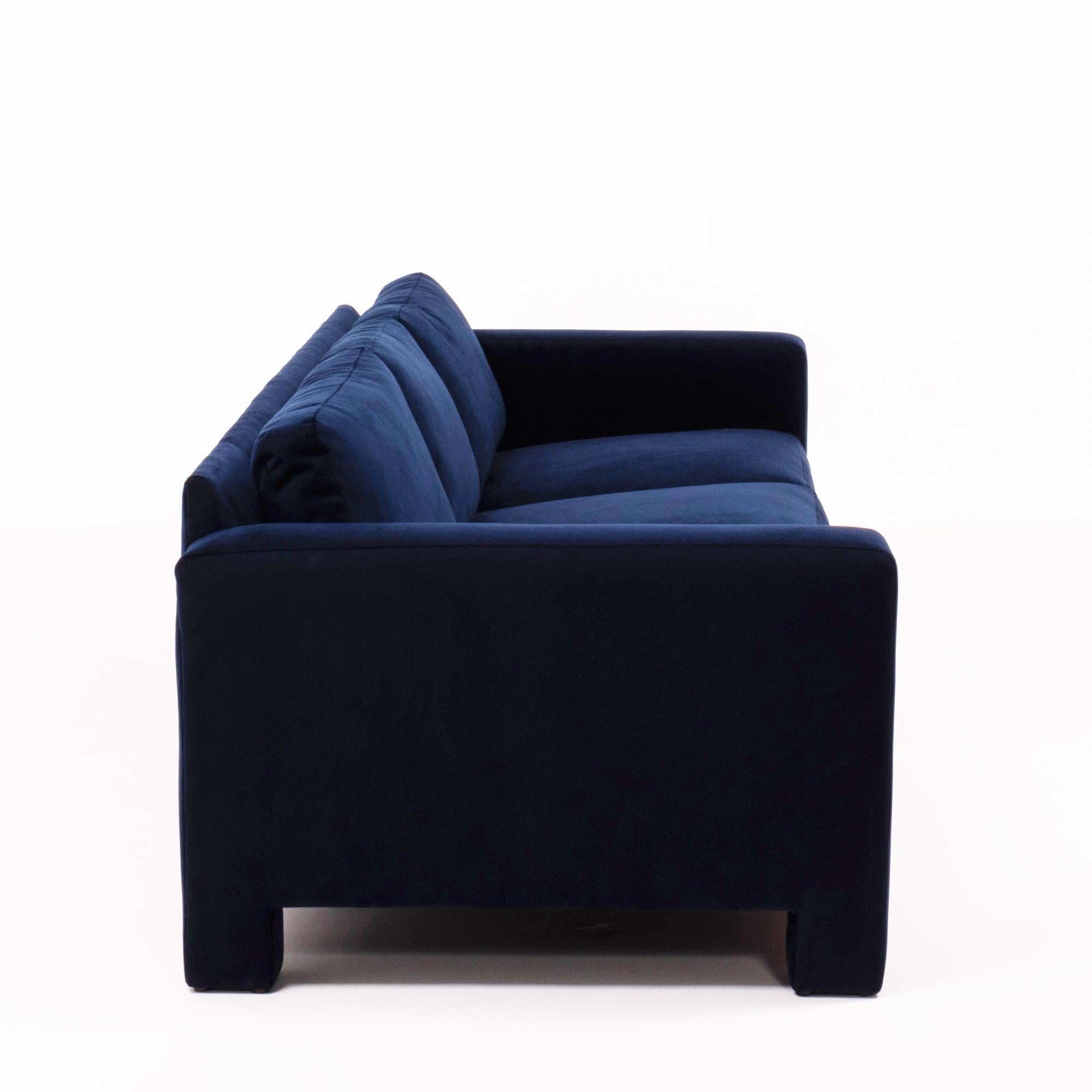 Midcentury Navy Velvet Three-Seat Sofa by Milo Baughman 4