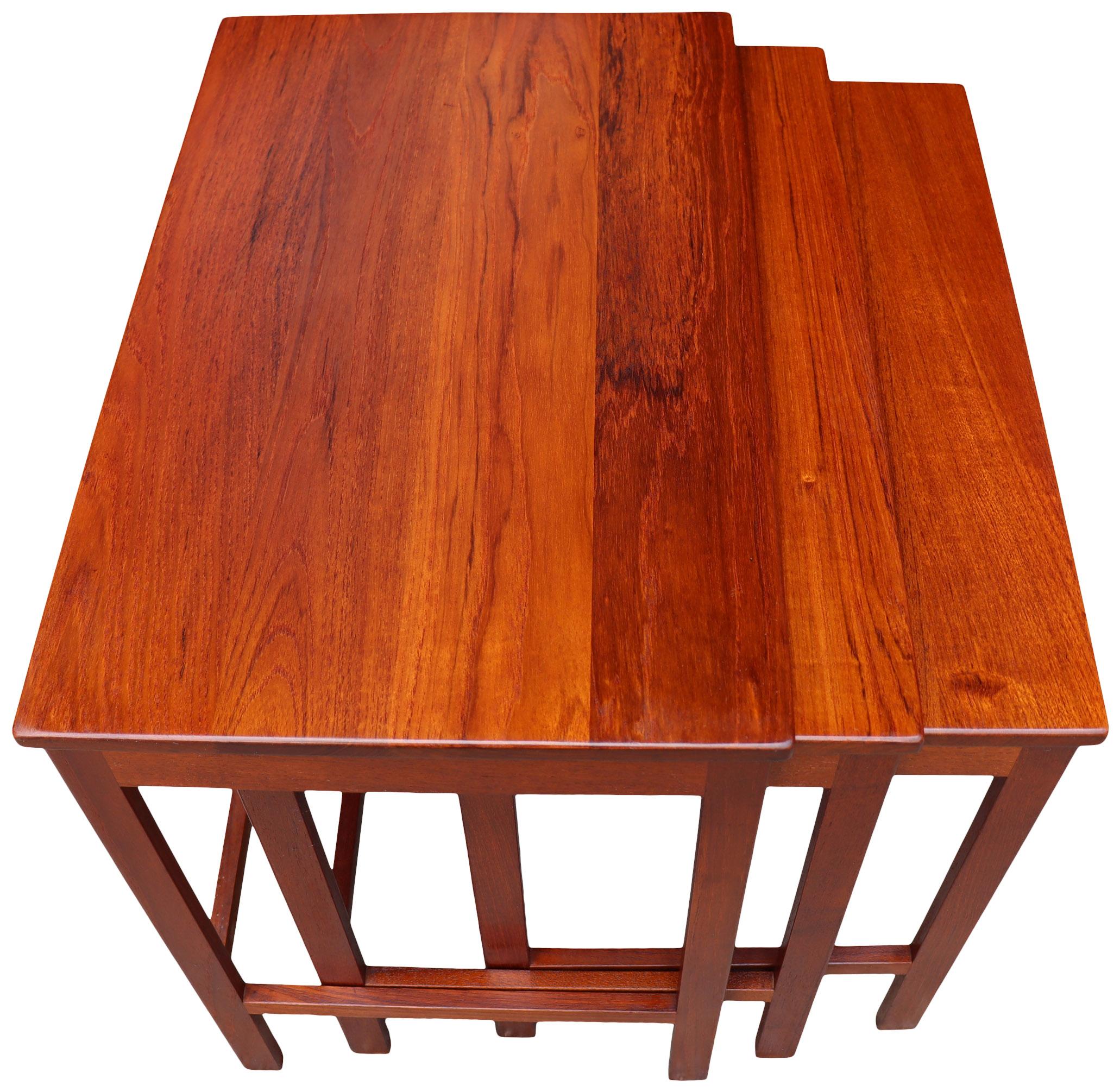 Midcentury Nesting Tables in Teak by Peter Hvidt, Orla Mølgaard In Good Condition In BROOKLYN, NY