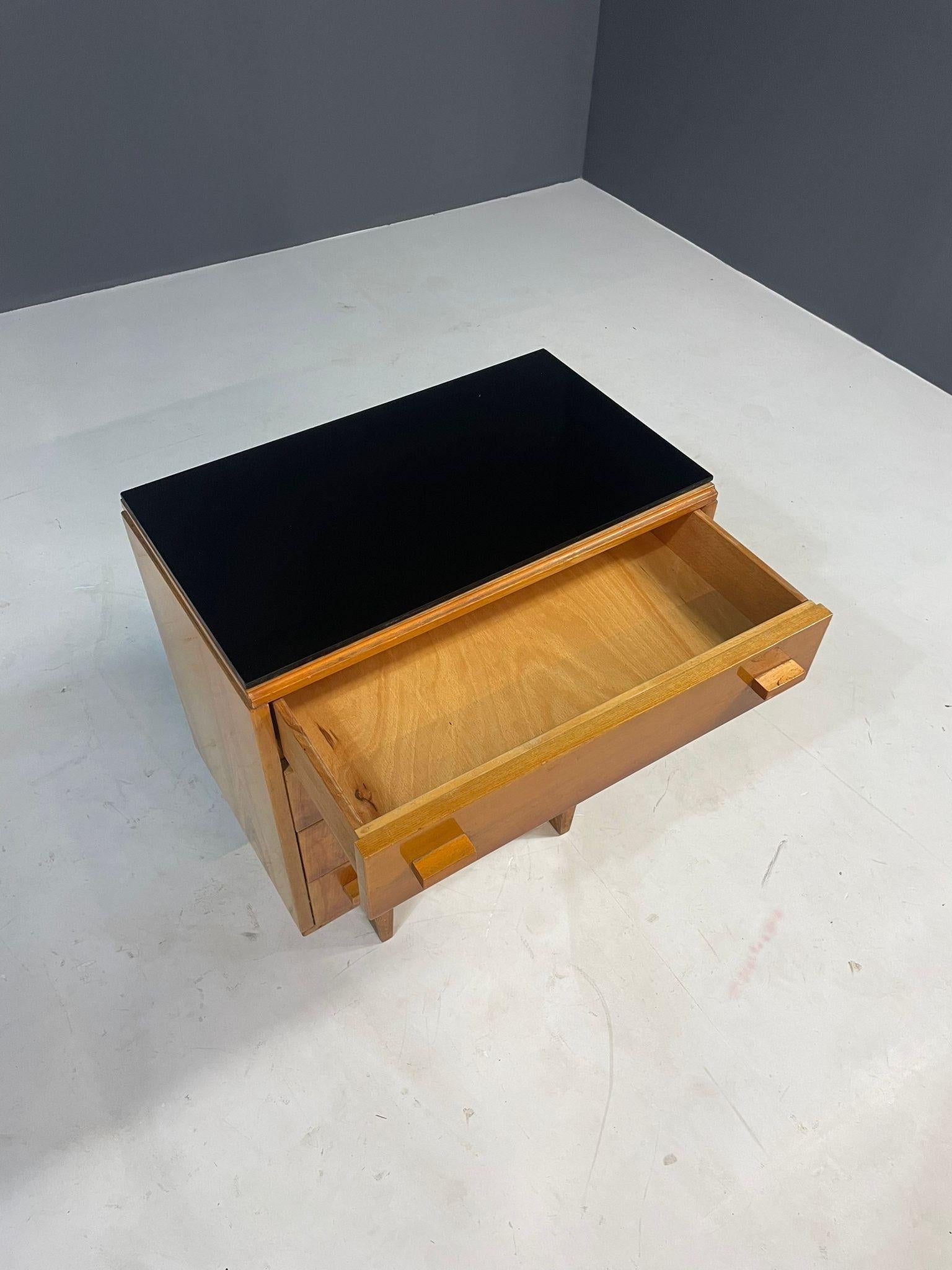 Tables de nuit du milieu du siècle par Nový Domov, Tchécoslovaquie, 1970 - Lot de 2 en vente 5