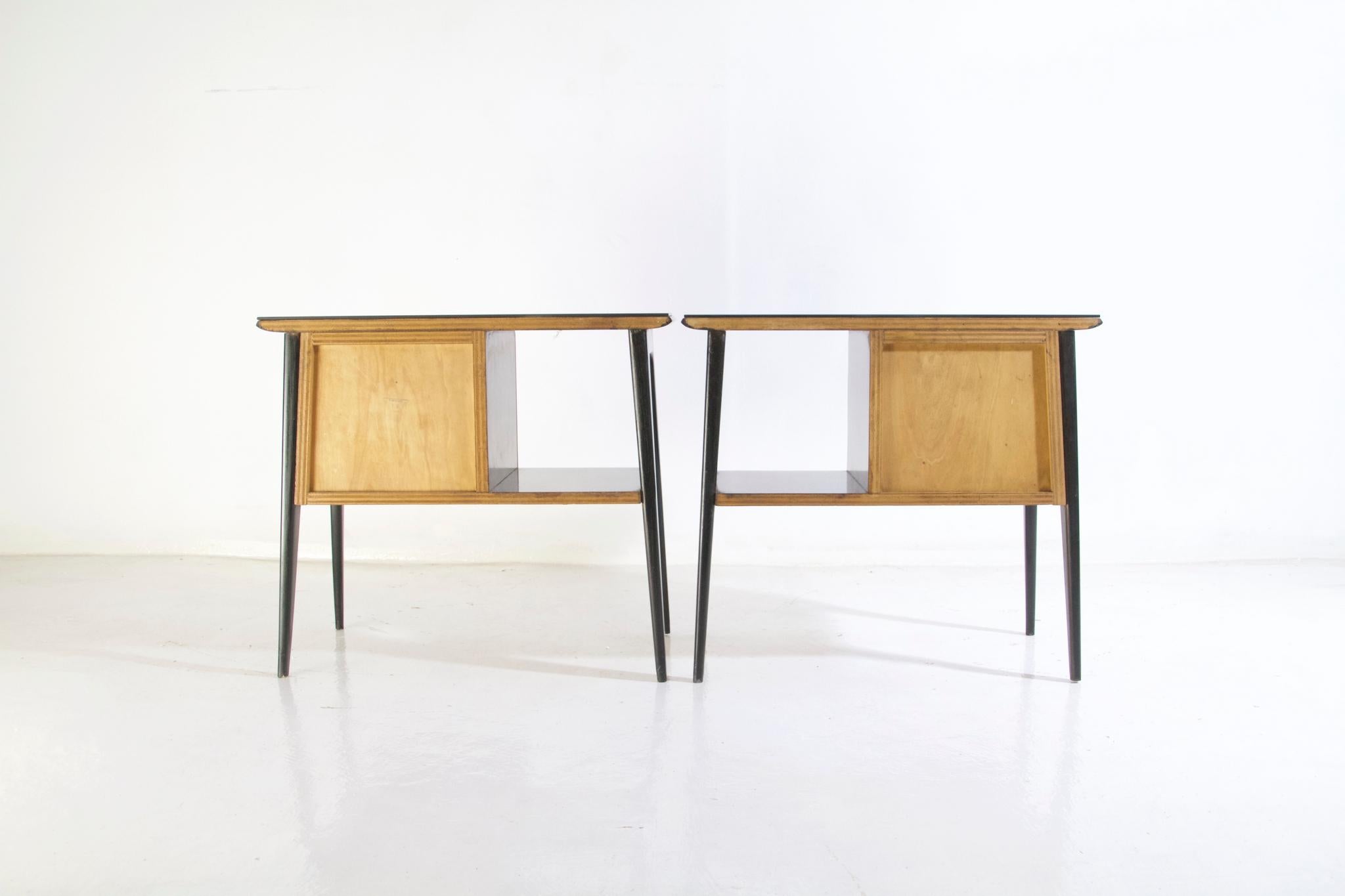 Midcentury Nightstands in Walnut Burl, Italy 4