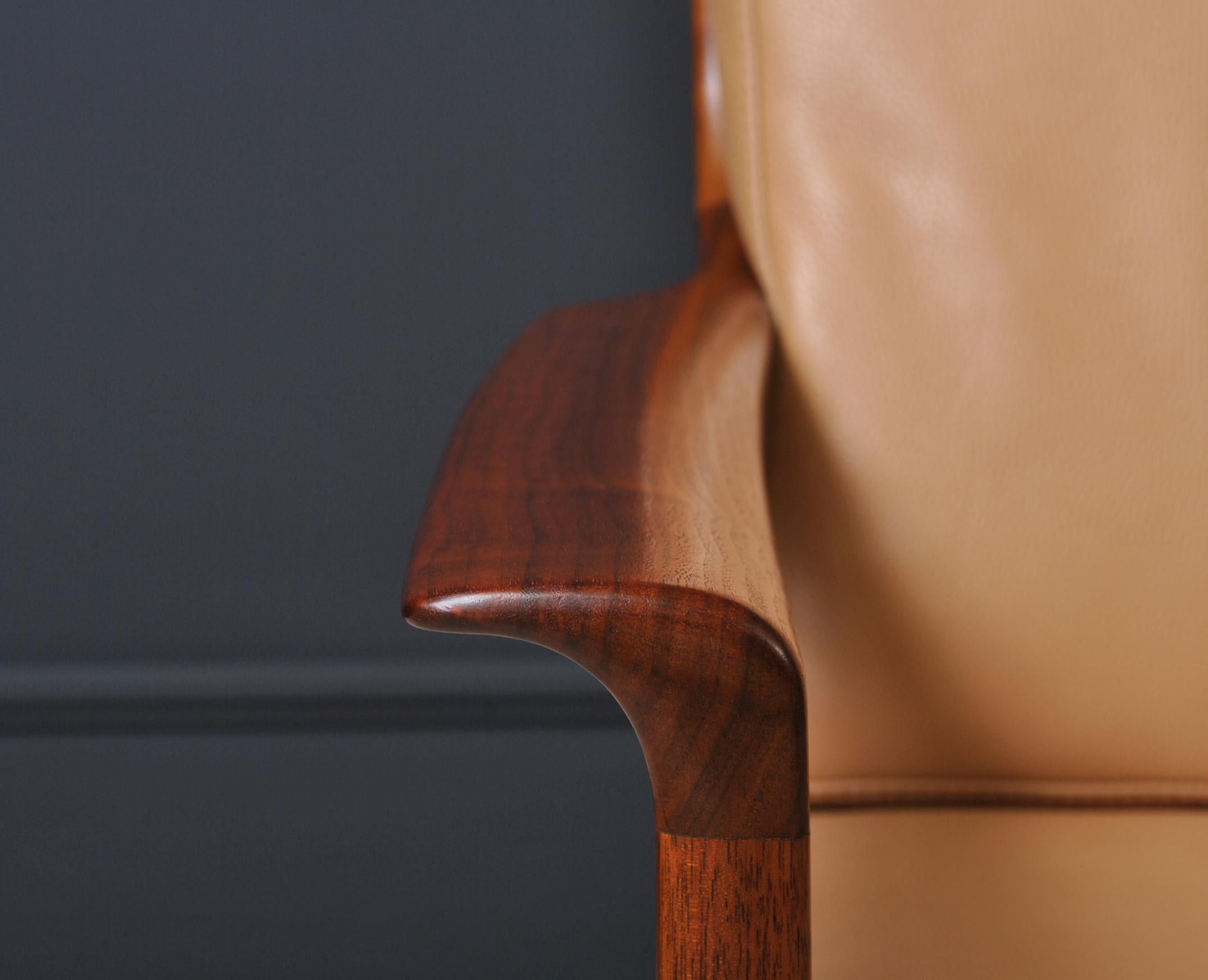 Midcentury Nordic Lounge Chairs, Teak & Leather 7
