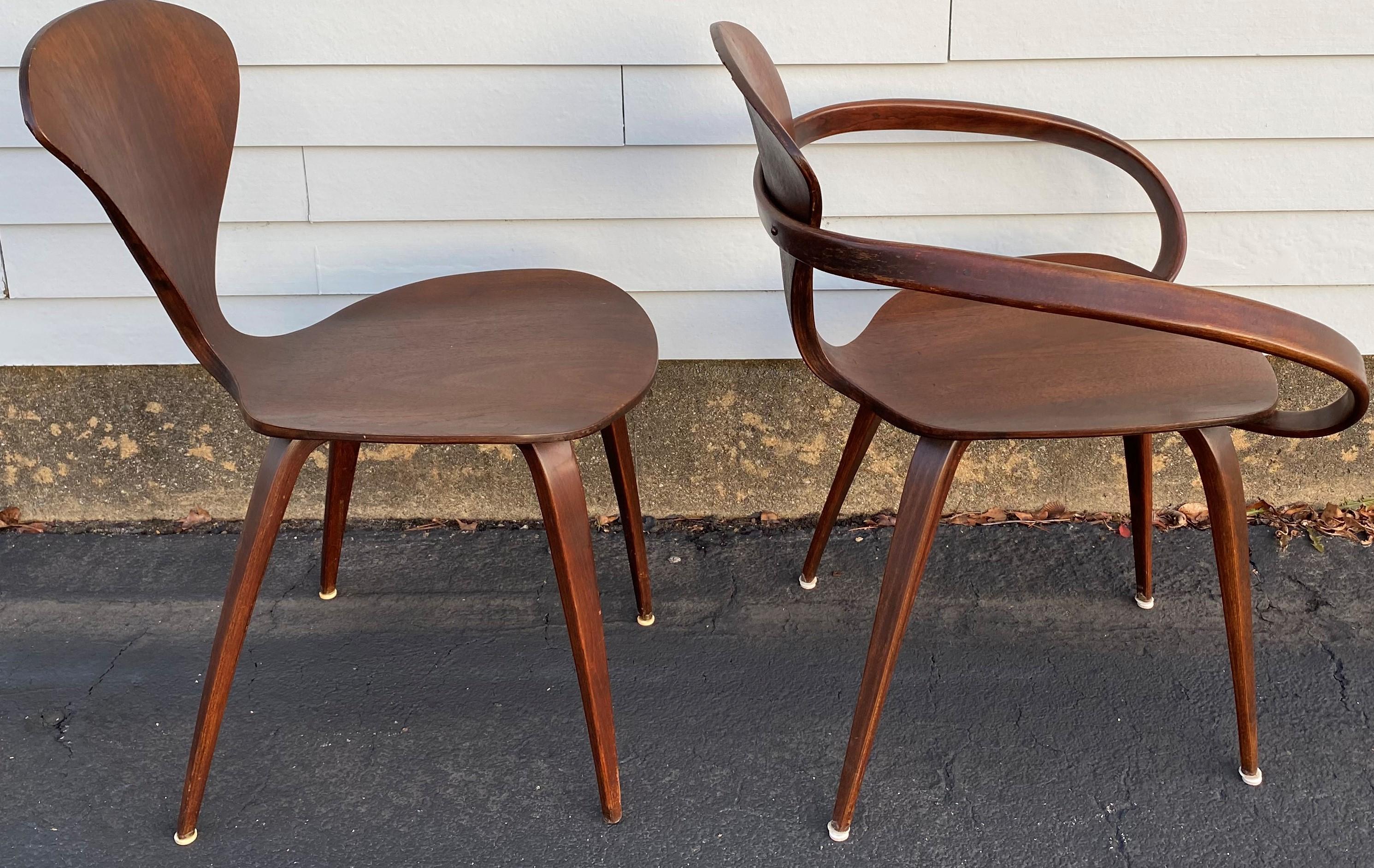 Mid-Century Modern Midcentury Norman Cherner Round Table and 5 Pretzel Bentwood Chairs for Plycraft