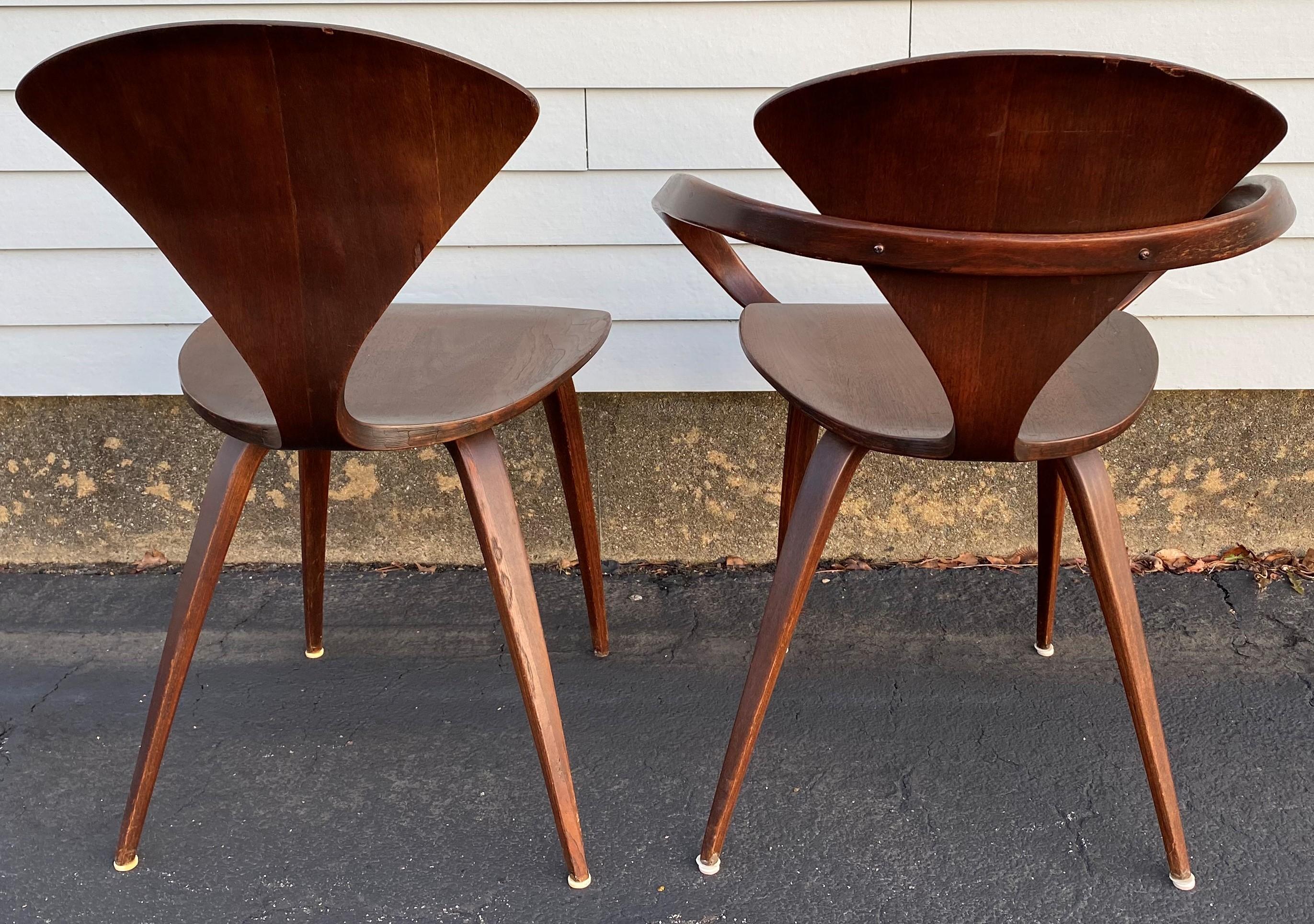 American Midcentury Norman Cherner Round Table and 5 Pretzel Bentwood Chairs for Plycraft