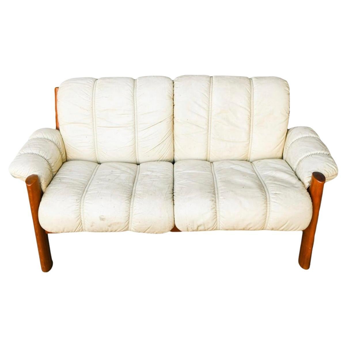 ekornes montana sofa