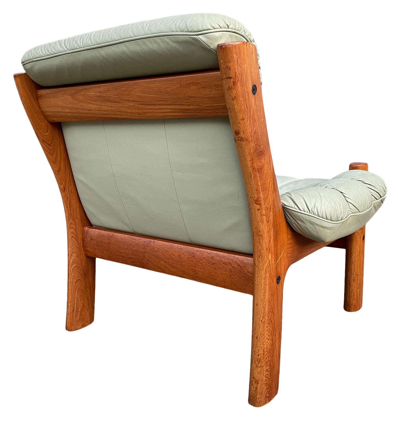 Mid-Century Modern Midcentury Norwegian Modern Ekornes Leather Teak Lounge Chair