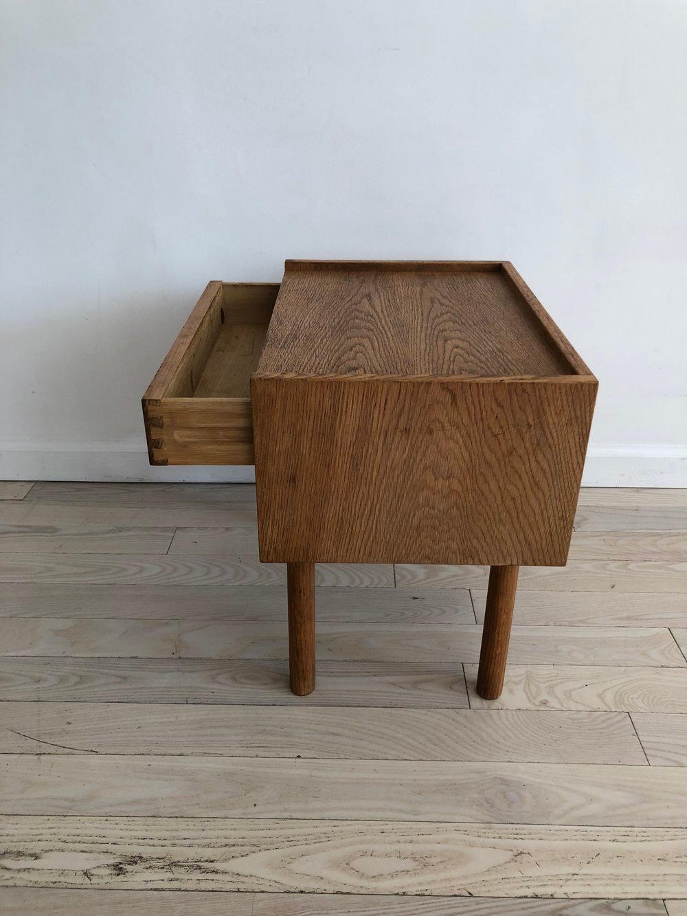 Midcentury Oak Nightstand by Hans J. Wegner for Ry Mobler, Denmark For Sale 1