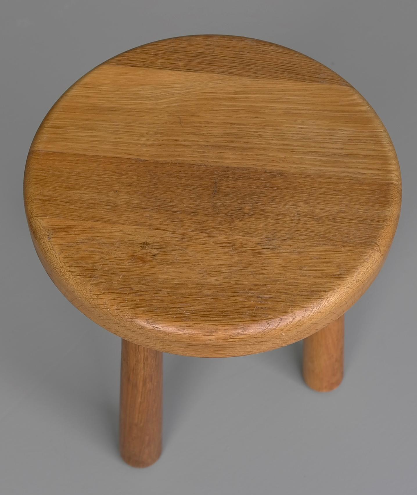 Midcentury Oak Stool in Style of Charlotte Perriand, France 1950s In Good Condition In Den Haag, NL