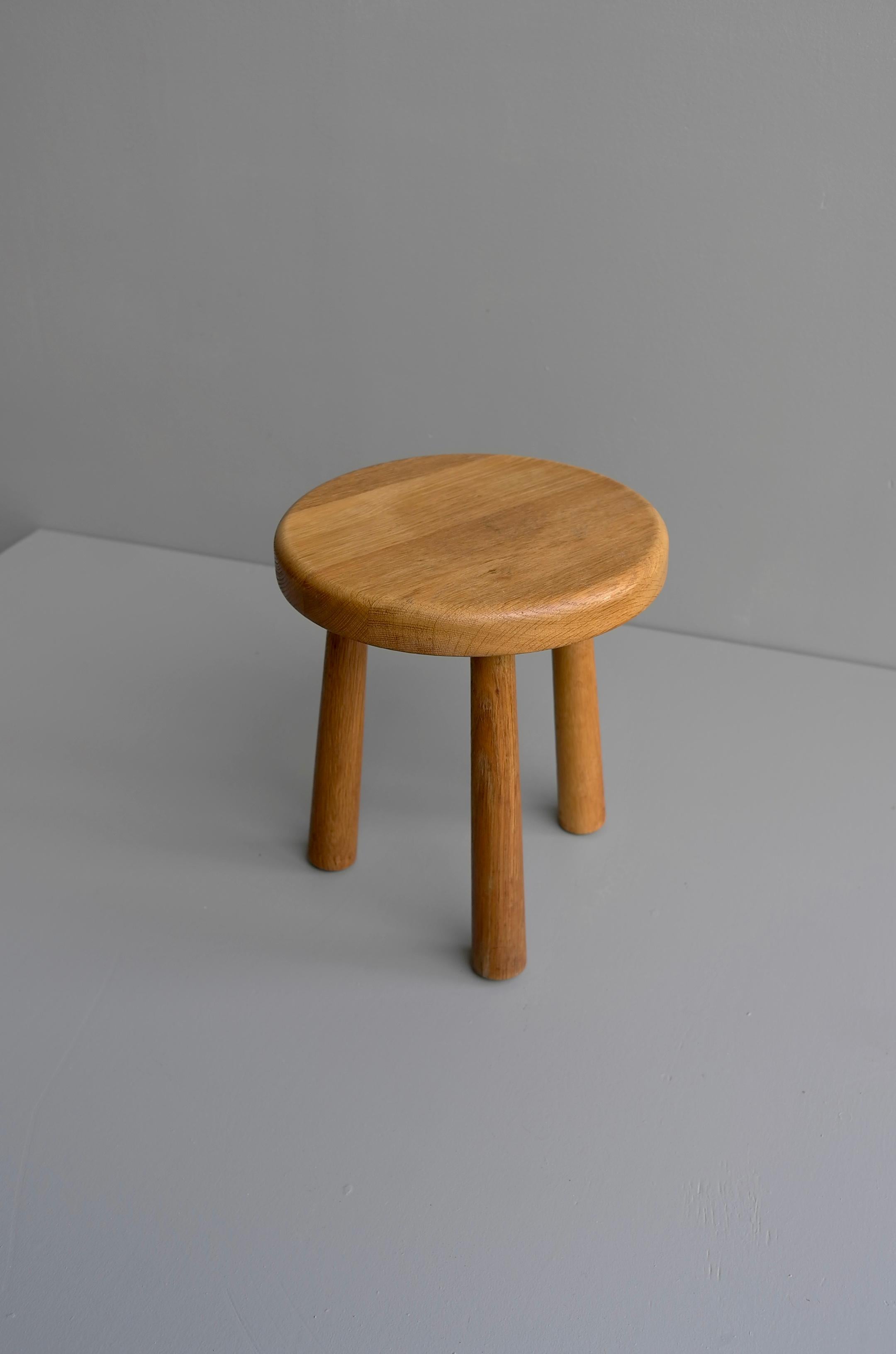 Midcentury Oak Stool in Style of Charlotte Perriand, France 1950s 2