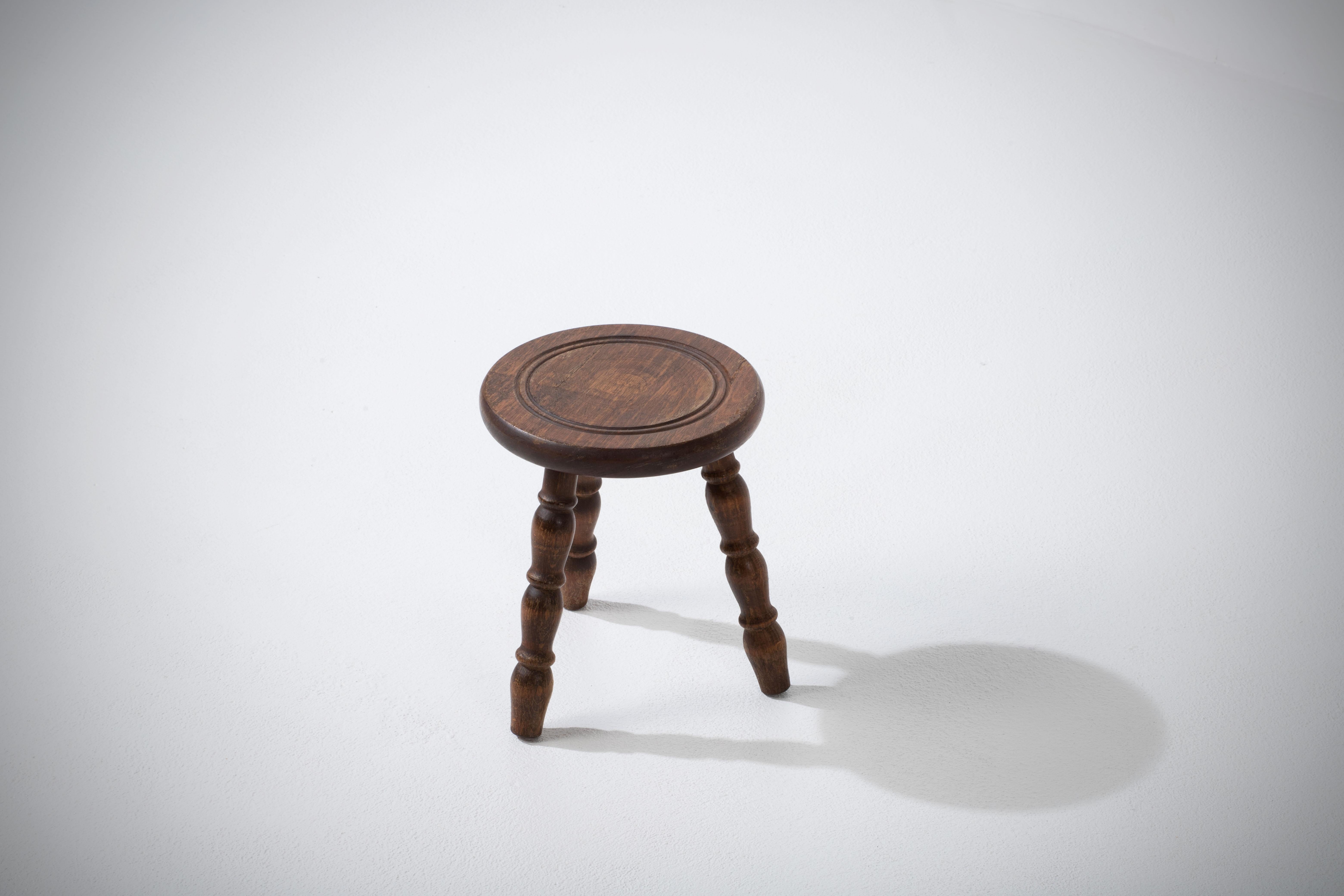 Hand-Carved Midcentury Oak Stool with Turned Wood Legs, 1960s, France For Sale