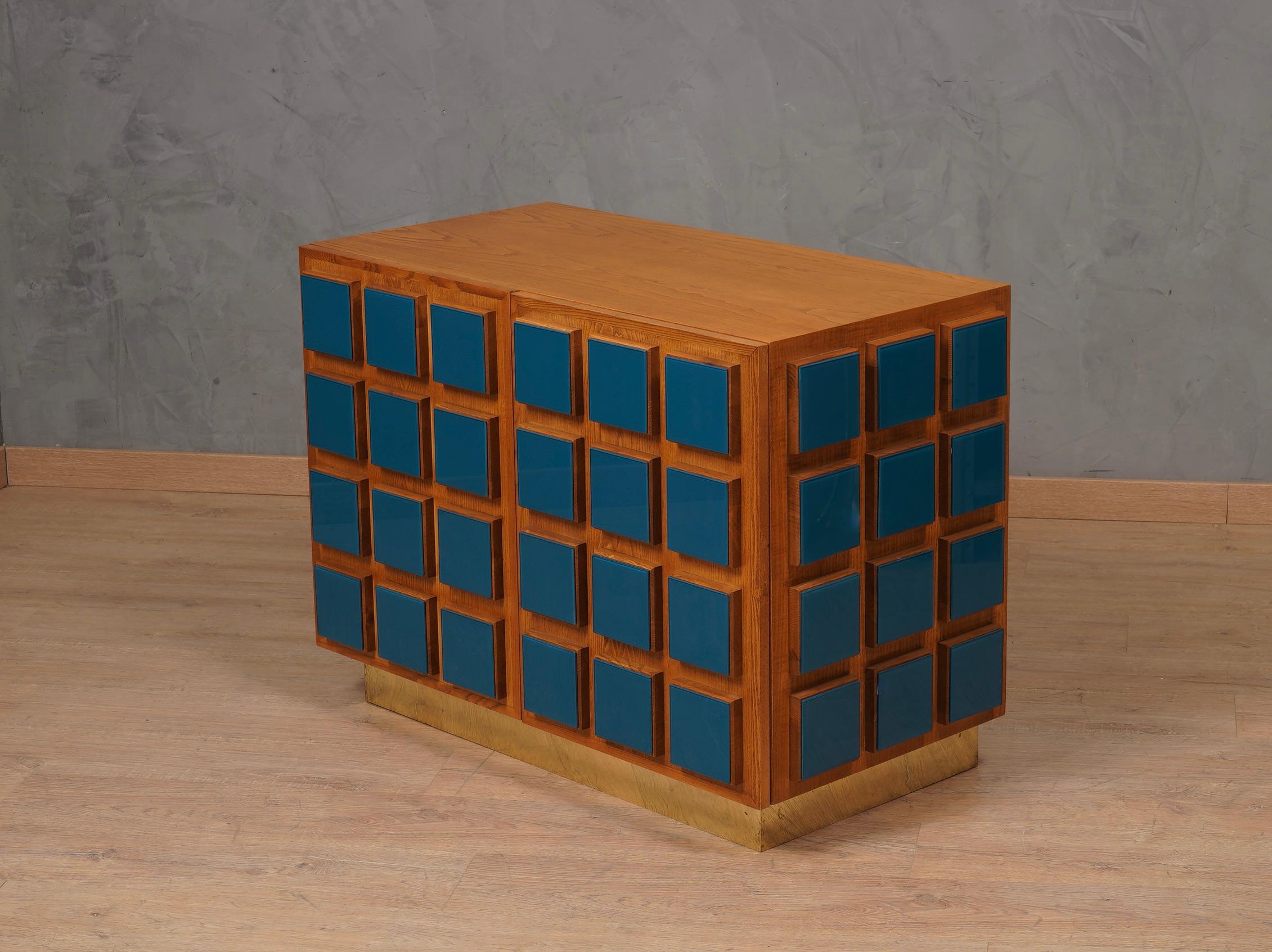 MidCentury Oak Wood and Blue Glass Sideboard, 1990 In Good Condition For Sale In Rome, IT
