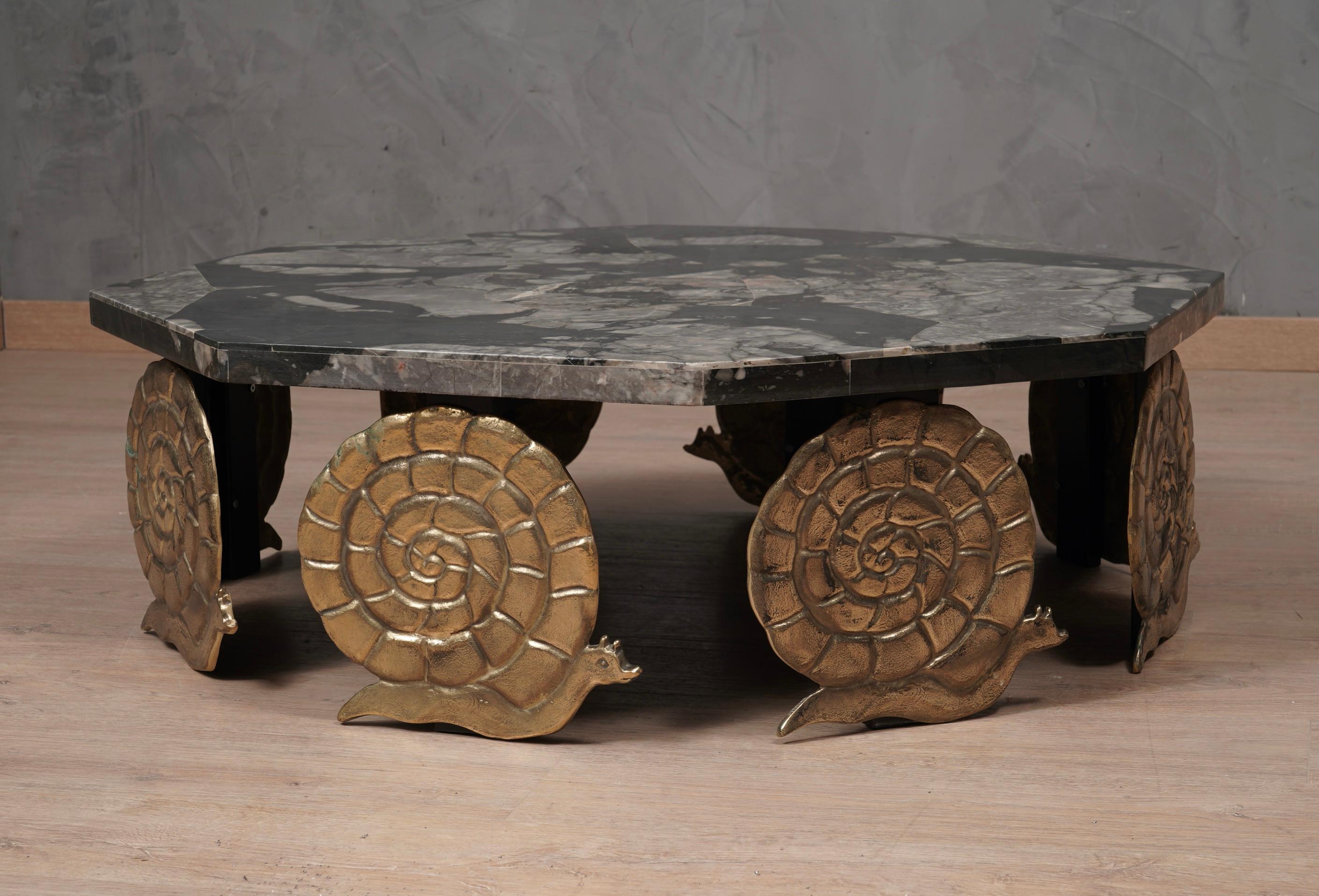 MidCentury Octagonal Brass and Marble Italian Sofa Table, 1970 For Sale 4