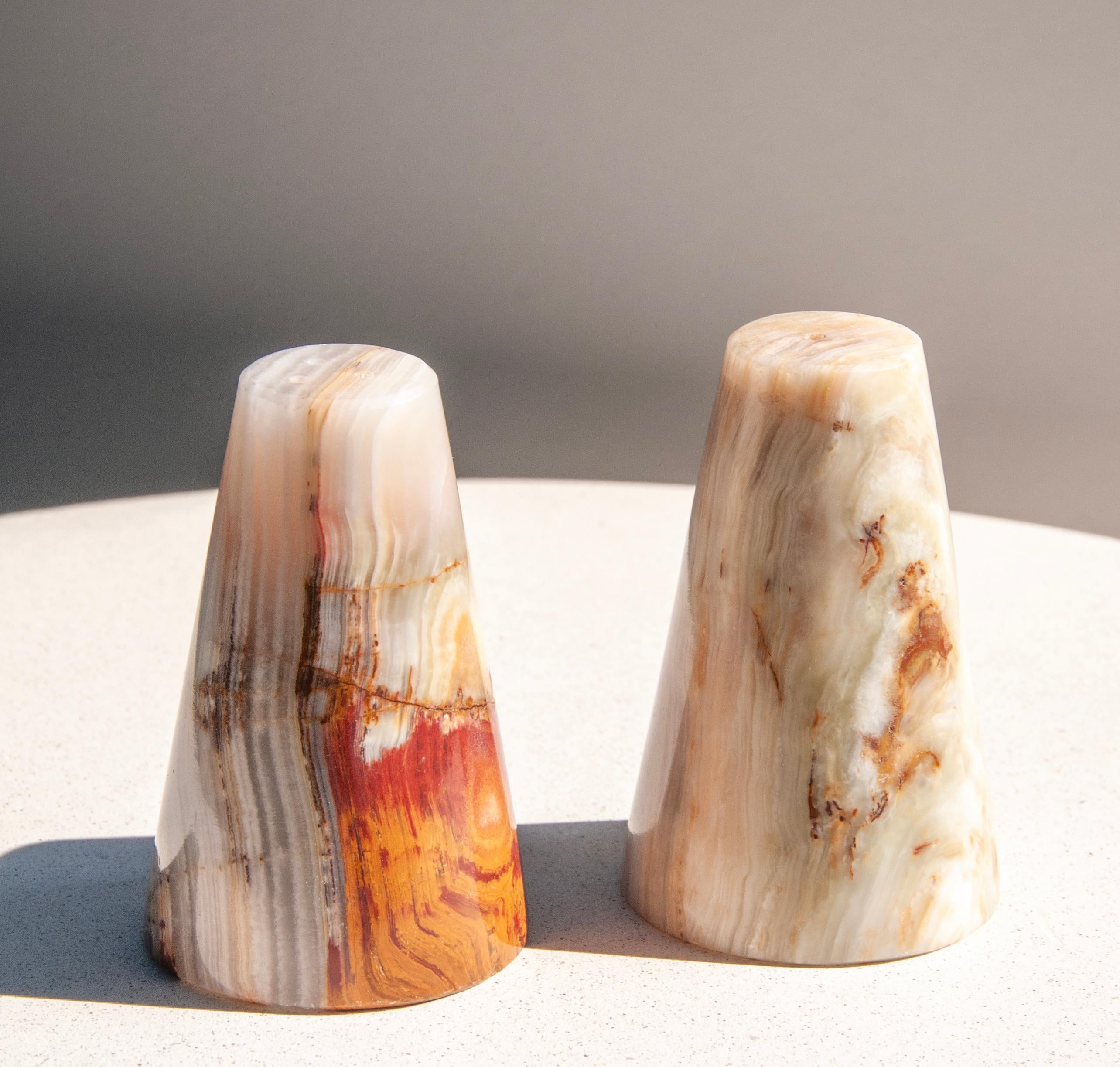 Midcentury Onyx Salt and Pepper shakers For Sale 1