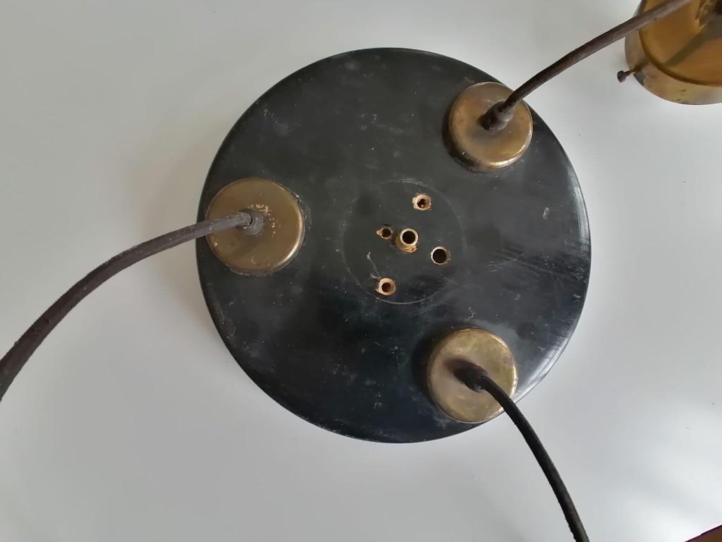 Lampada a sospensione a cascata in vetro opalino del Medioevo in vendita 8