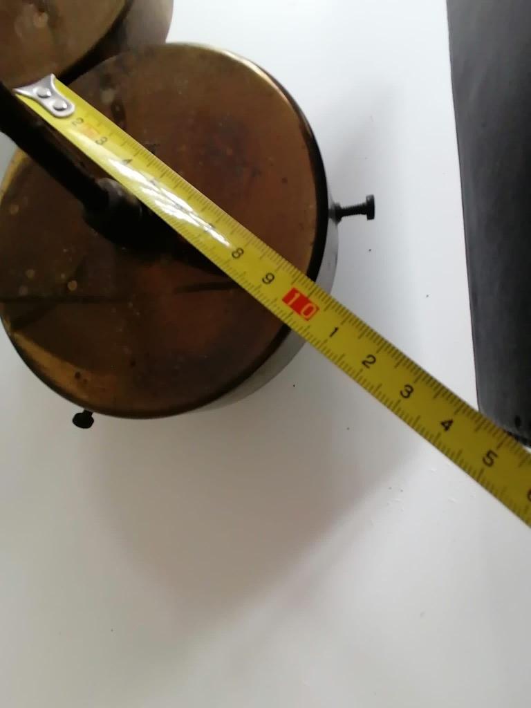 Lampada a sospensione a cascata in vetro opalino del Medioevo in vendita 11