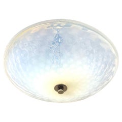 Lámpara de cristal opalino de mediados de siglo