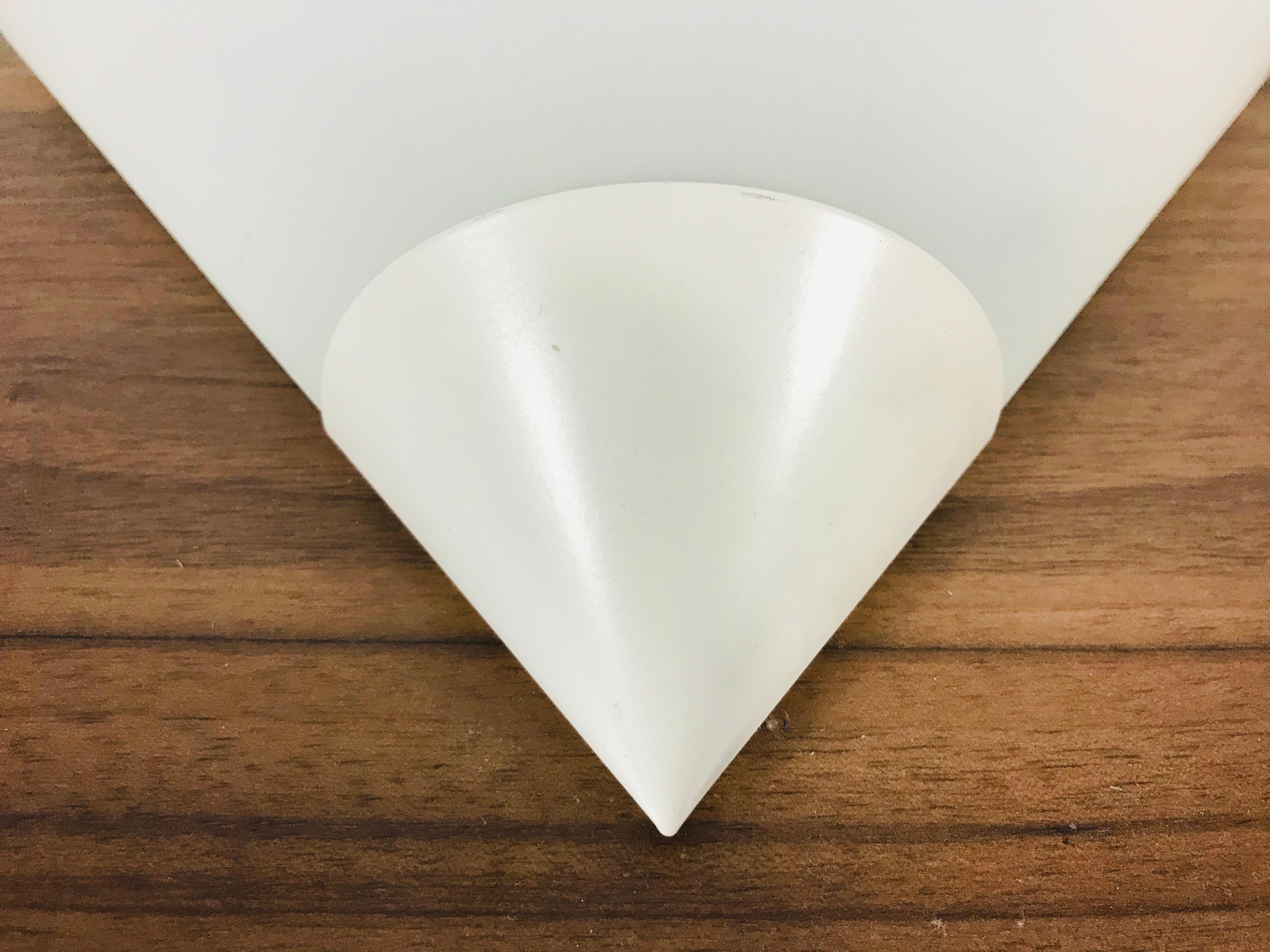 Midcentury Opaline Glass Wall Lamp by Limburg, Germany, 1970s In Good Condition For Sale In Hagenbach, DE