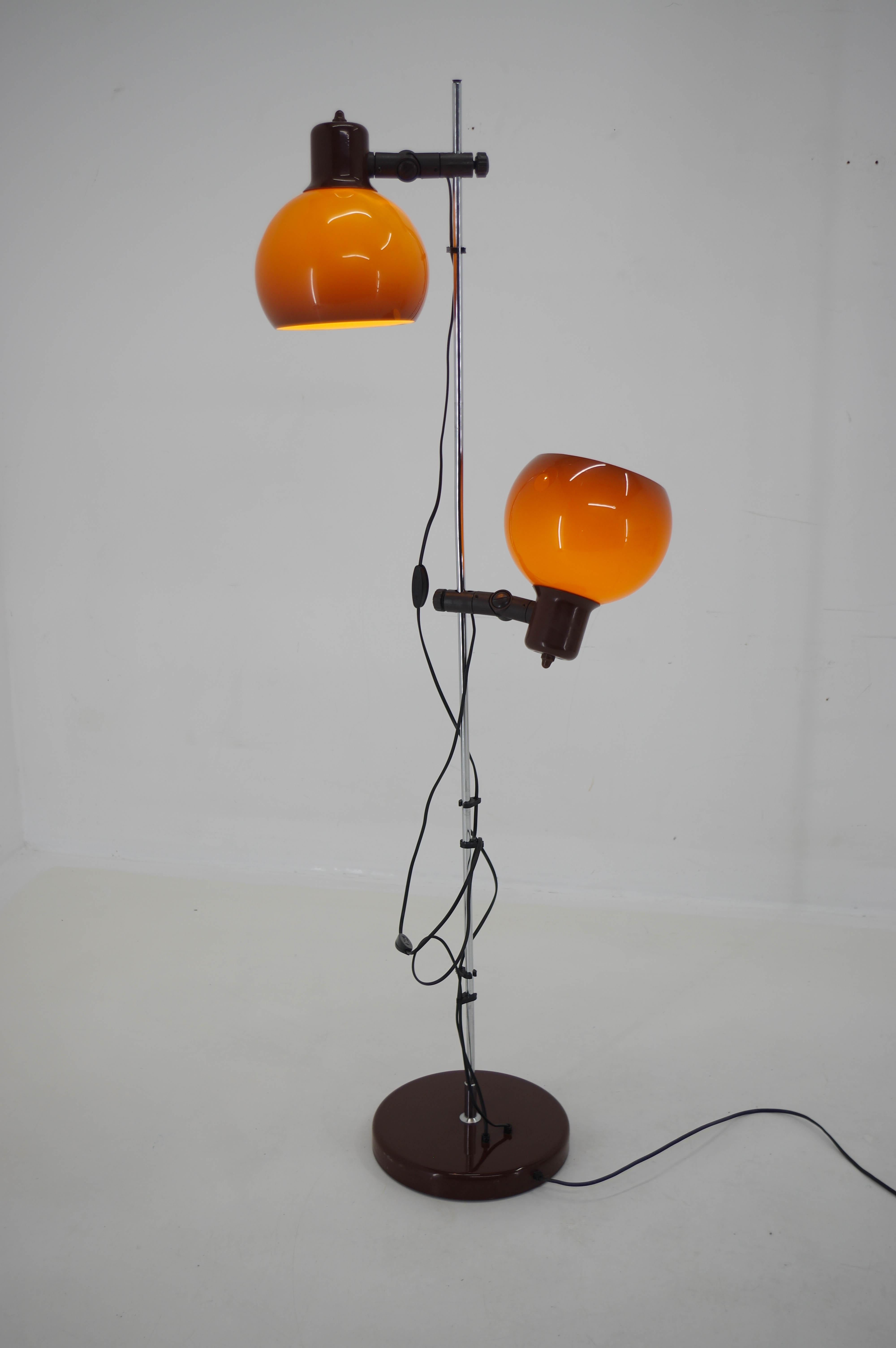Orangefarbene Stehlampe aus der Mitte des Jahrhunderts, Ungarn, 1970er Jahre 10