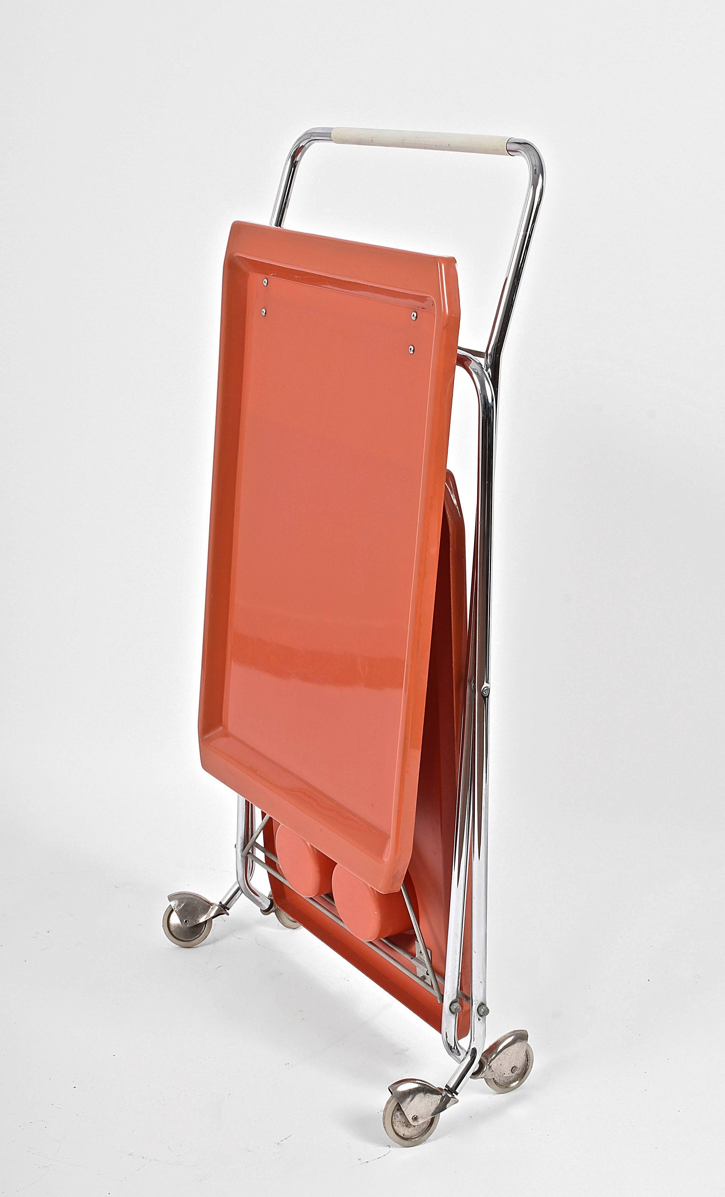 Midcentury Orange Plastic and Chromed Metal Italian Bar Folding Cart, 1950s In Good Condition In Roma, IT