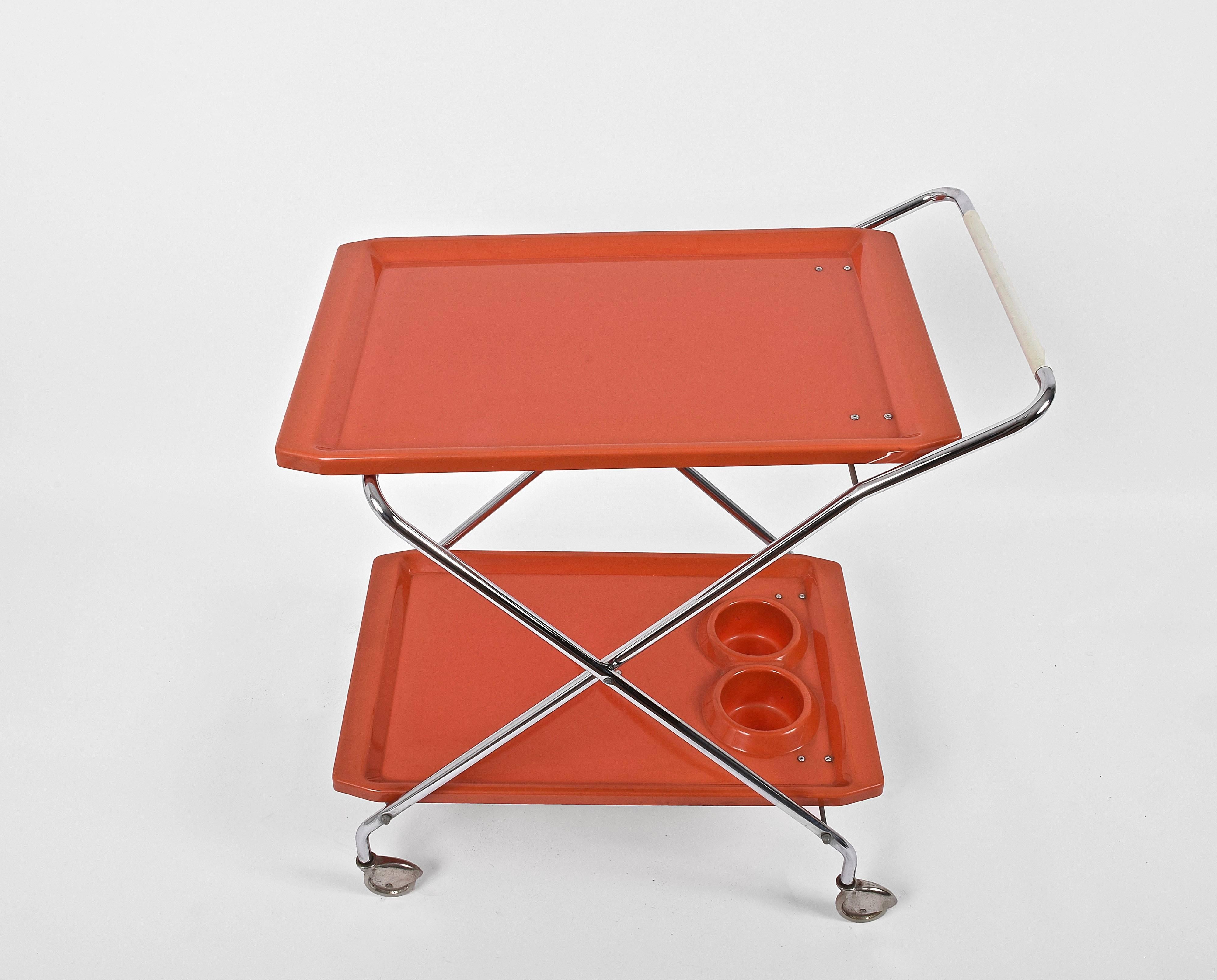 Midcentury Orange Plastic and Chromed Metal Italian Foldable Bar Cart, 1950s In Good Condition In Roma, IT