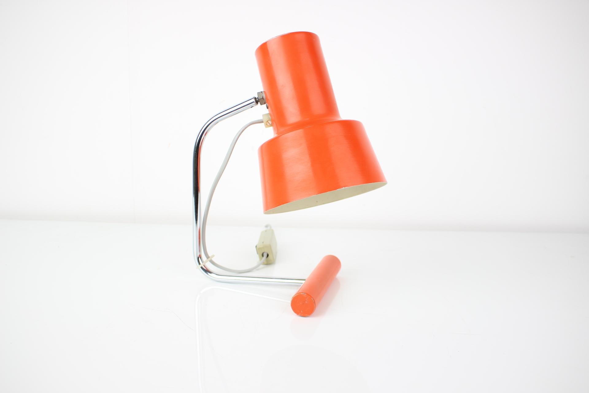 Mid-Century Modern Lampe de bureau orange du milieu du siècle dernier/Napako conçue par Josef Hurka, 1970 en vente