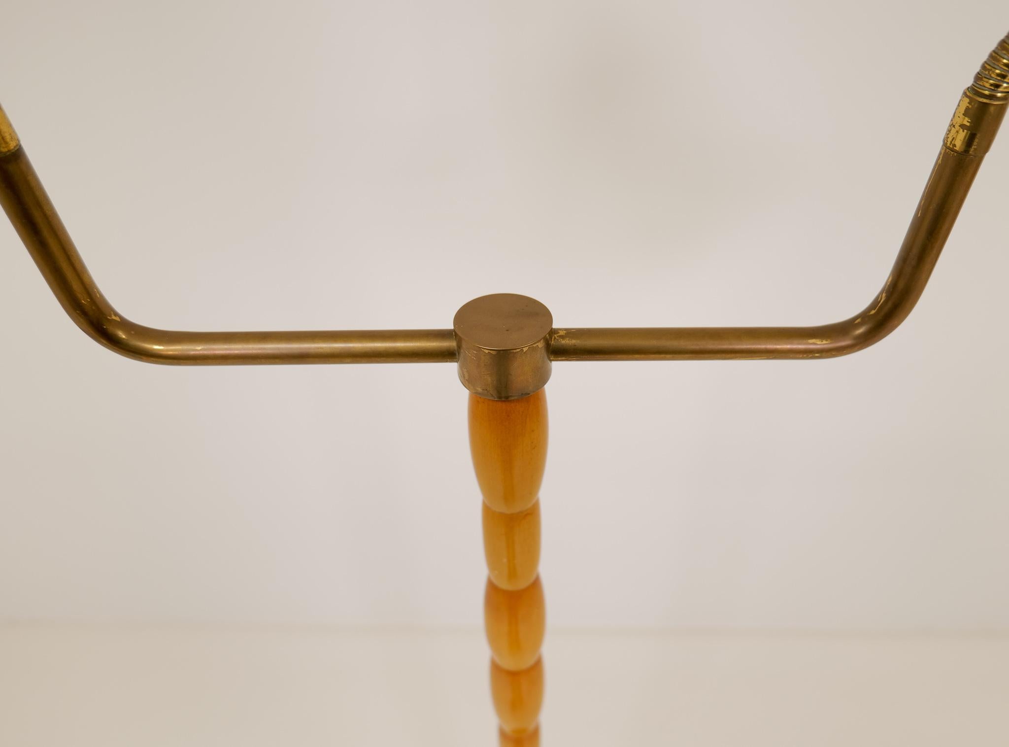 Midcentury Organic Floor Lamp in Birch and Brass Sweden, 1950s For Sale 2