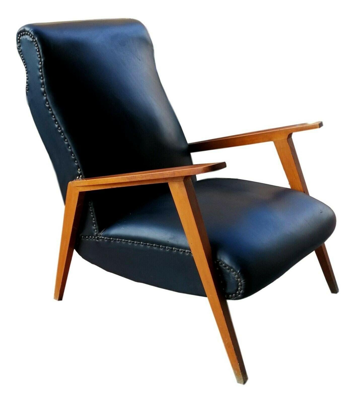 Midcentury Original Armchair in the Style of Paolo Buffa, 1960s In Good Condition In taranto, IT