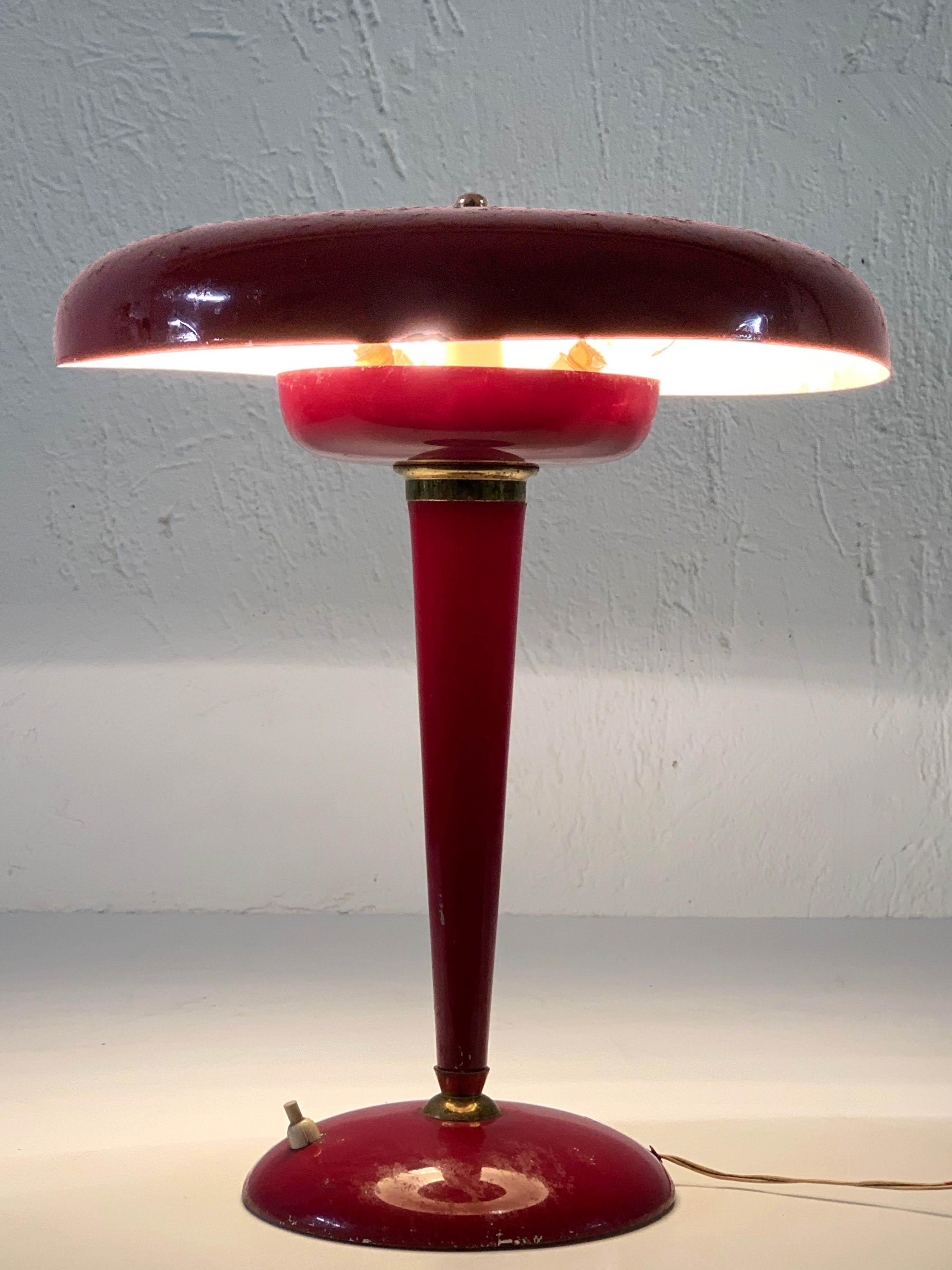 Midcentury Oscar Torlasco Red Aluminum and Brass Italian Table Lamp, 1950s For Sale 5