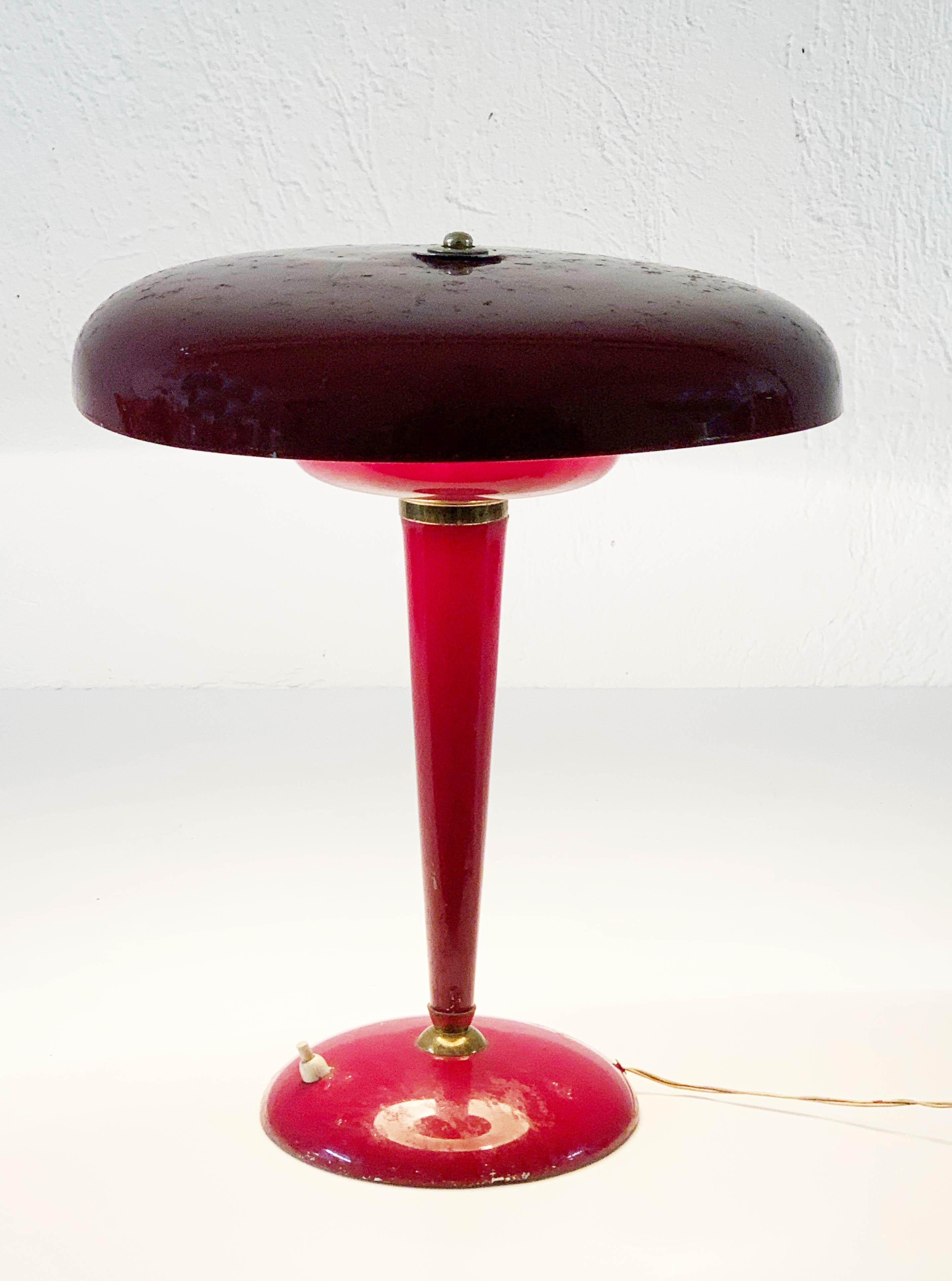 Midcentury Oscar Torlasco Red Aluminum and Brass Italian Table Lamp, 1950s For Sale 6