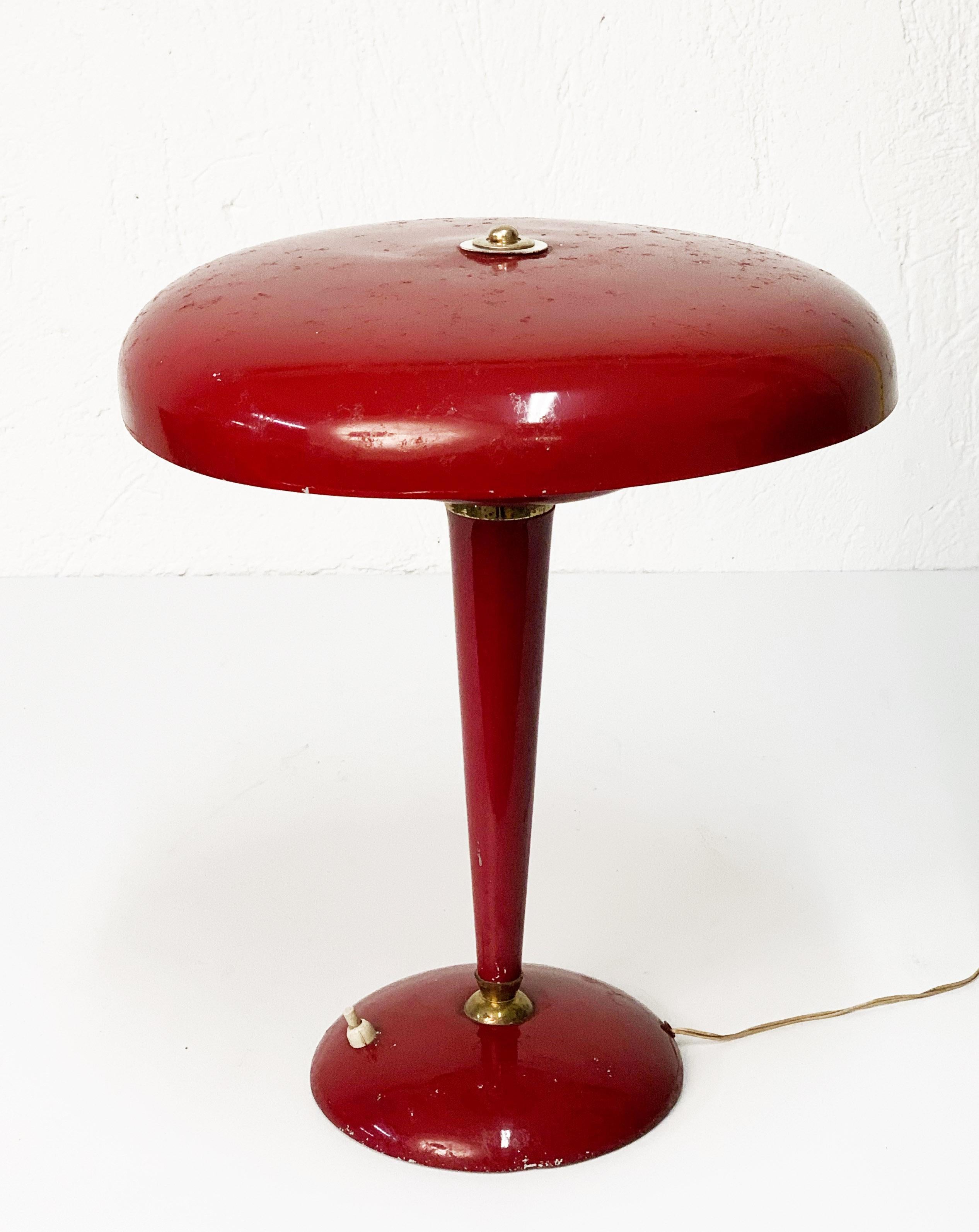 Midcentury Oscar Torlasco Red Aluminum and Brass Italian Table Lamp, 1950s For Sale 8