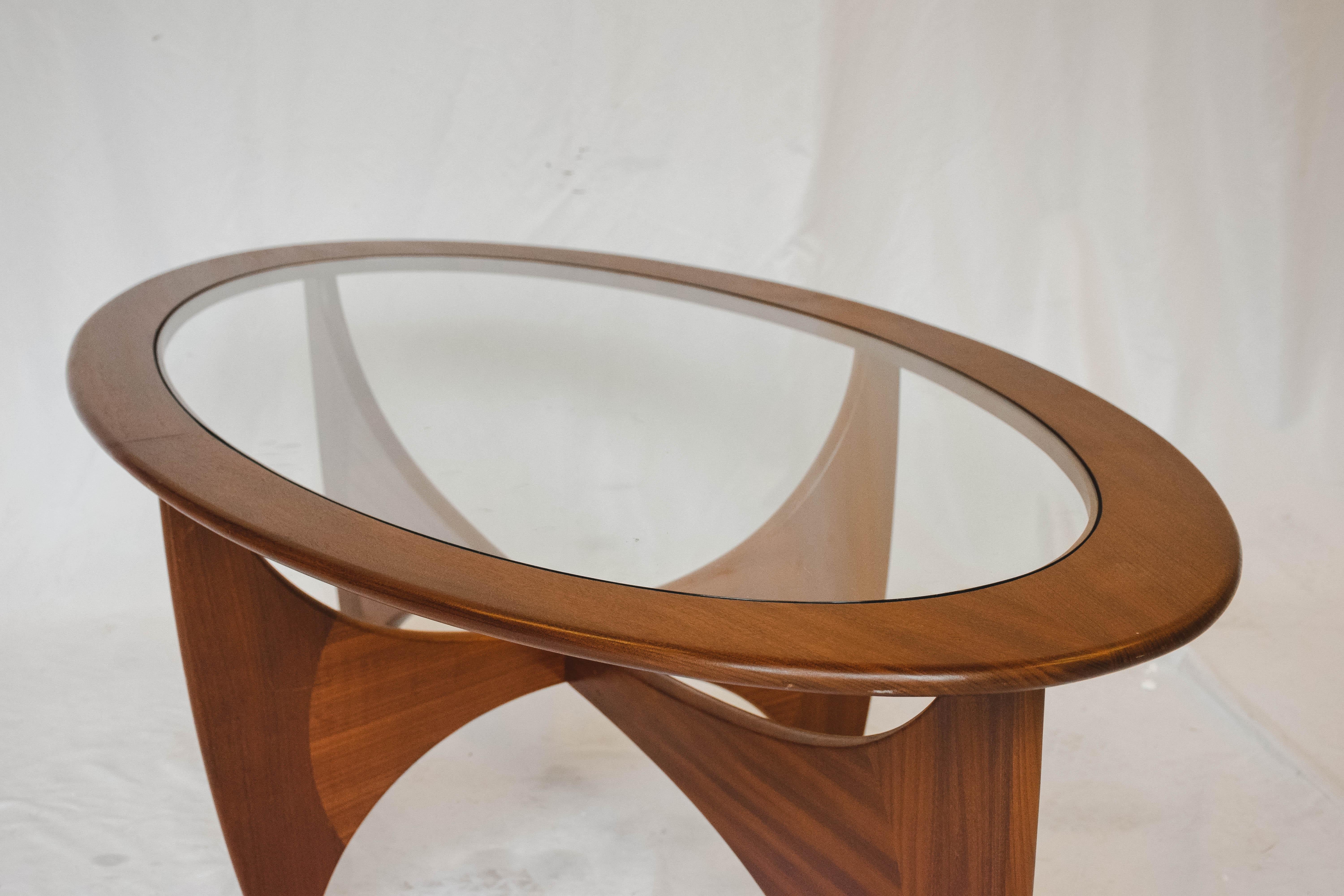 Midcentury Oval 'Astro' Coffee Table with Glass Top by G-Plan, 1960 In Good Condition In Houston, TX