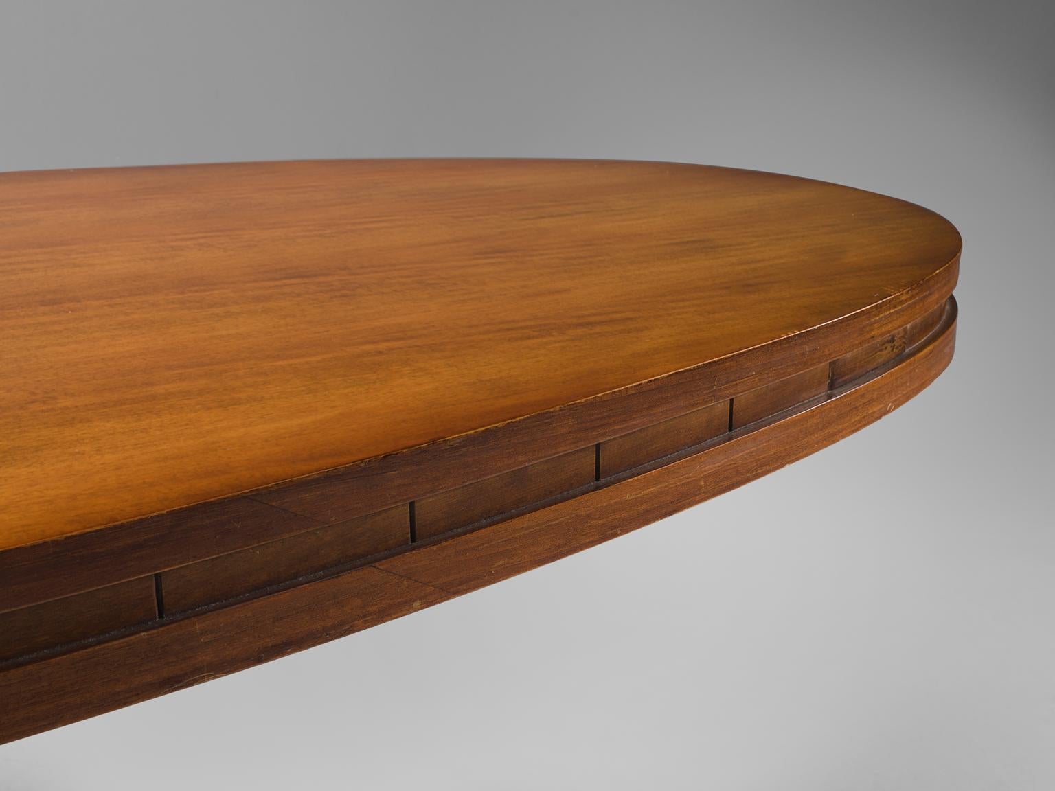 Midcentury Oval Centre Table in Walnut, circa 1950 In Good Condition In Waalwijk, NL