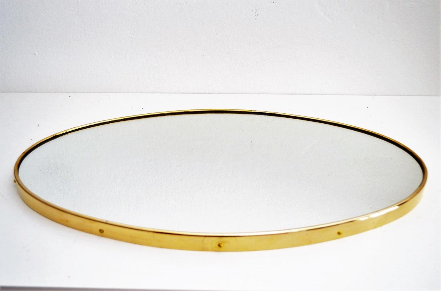 Midcentury Oval Italian Brass Wall Mirror, 1950s 6