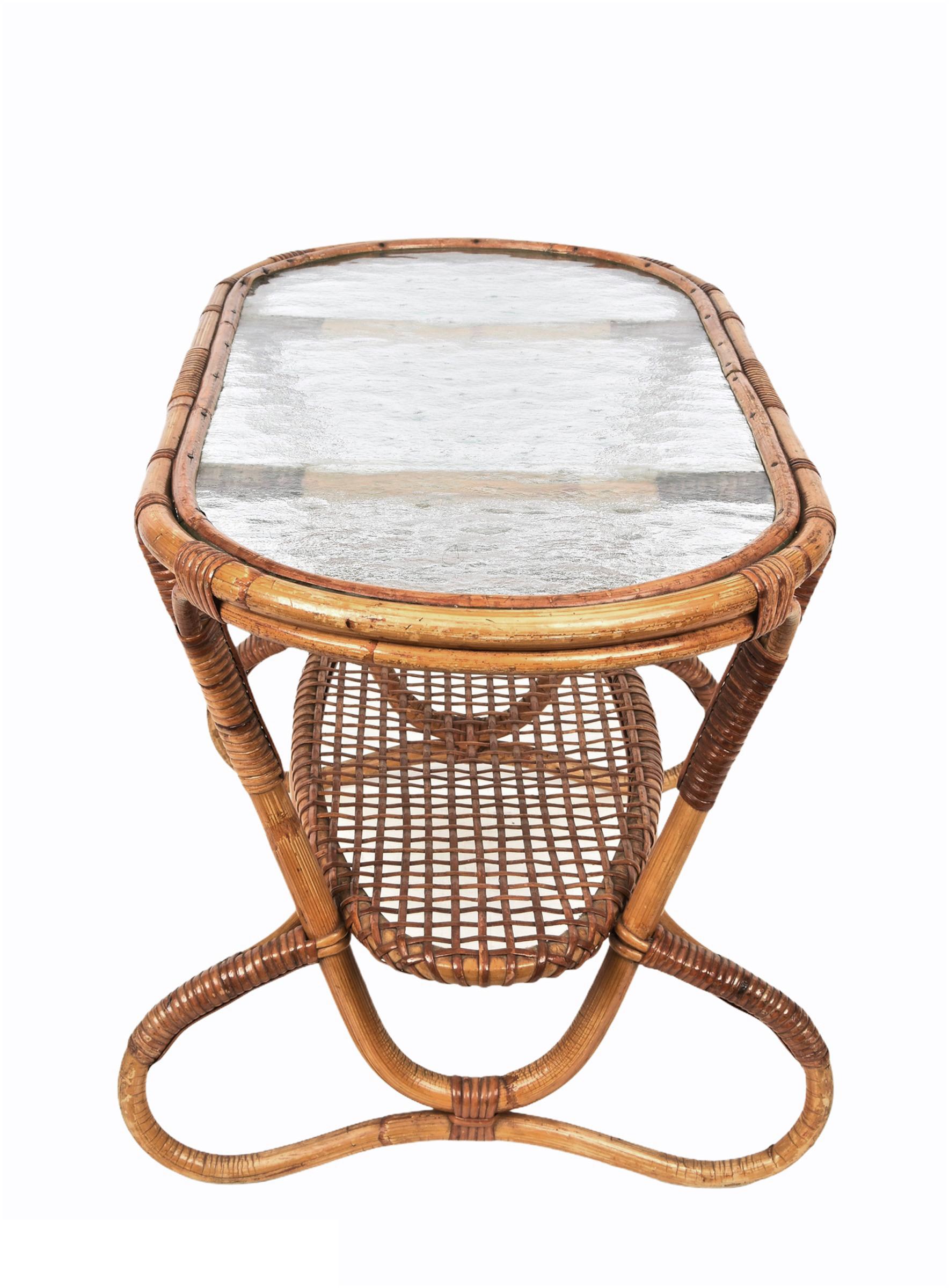 Table basse hollandaise ovale en rotin et bambou avec plateau en verre, années 1950 en vente 13