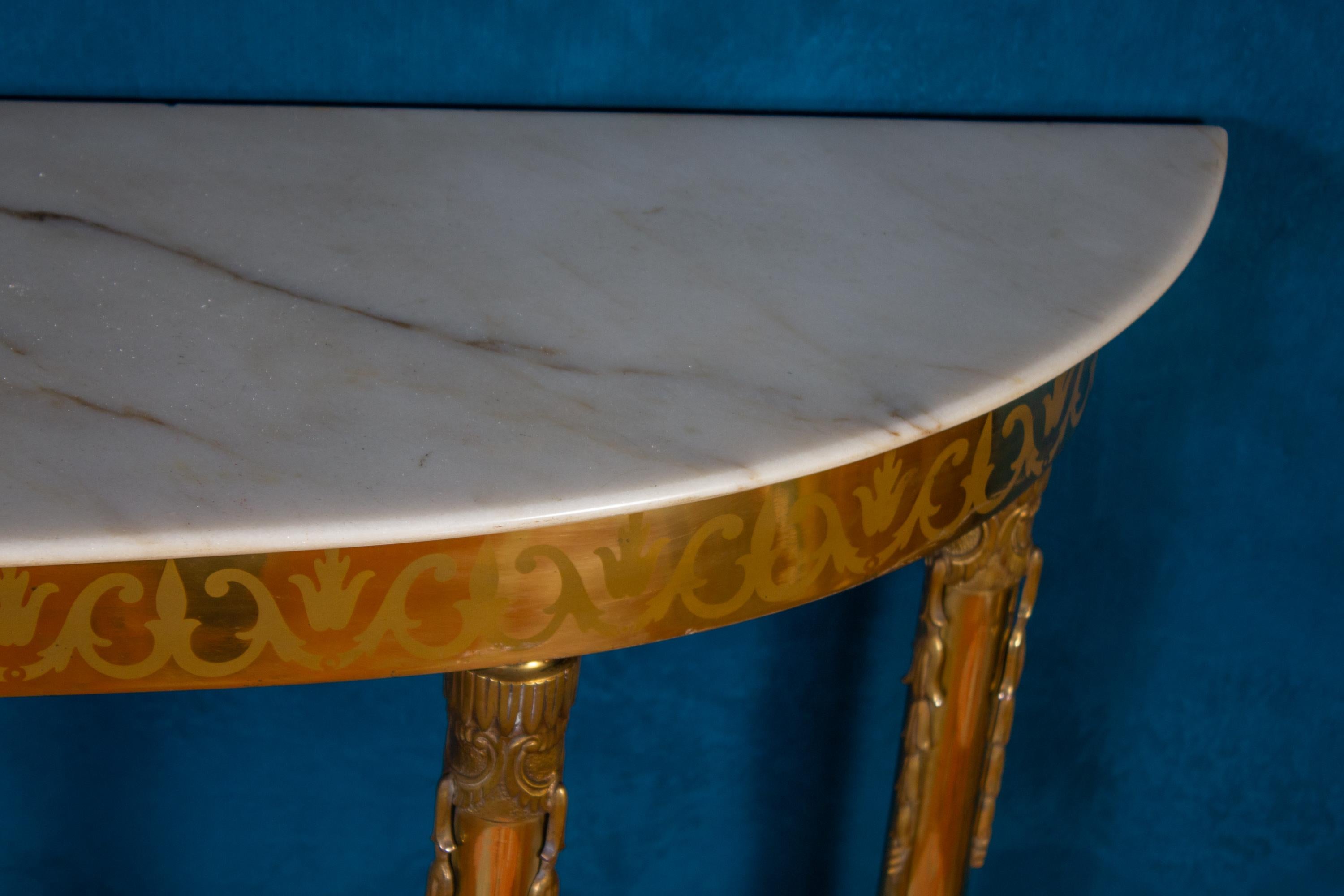 oval shaped console table