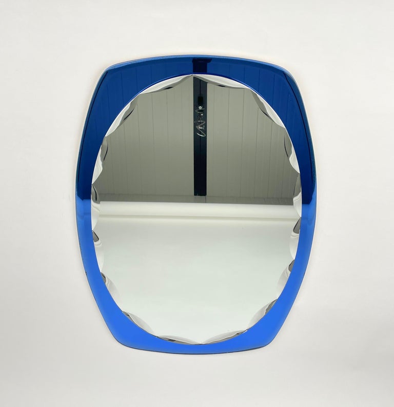 Midcentury Oval Wall Mirror Blue by Cristal Art, Italy, 1960s In Good Condition For Sale In Rome, IT