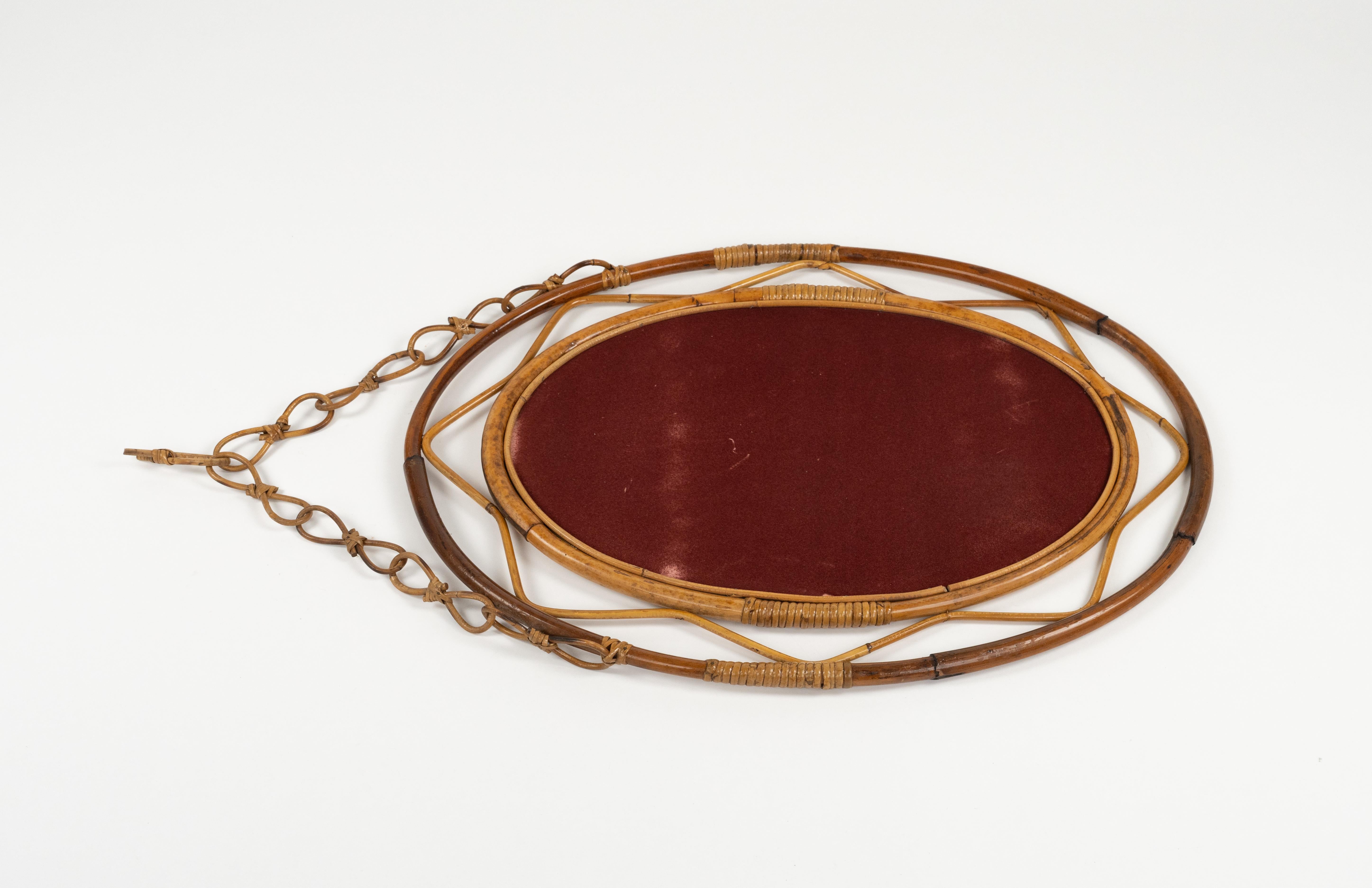 Miroir mural ovale du milieu du siècle dernier en rotin et bambou avec chaîne, Italie, années 1960 en vente 5