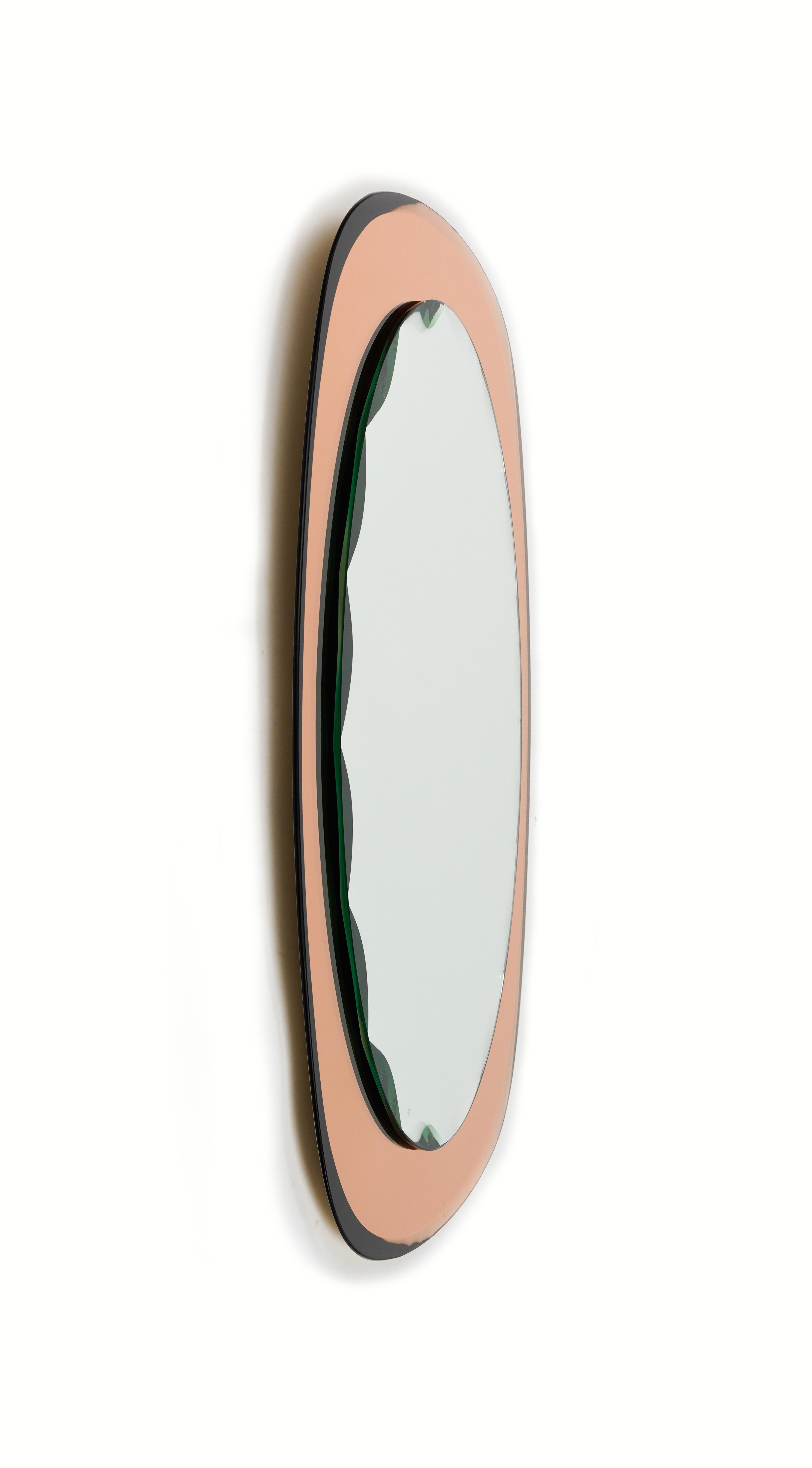 Midcentury Oval Wall Mirror rose gold Glass Frame by Cristal Arte, Italy 1960s In Good Condition For Sale In Rome, IT